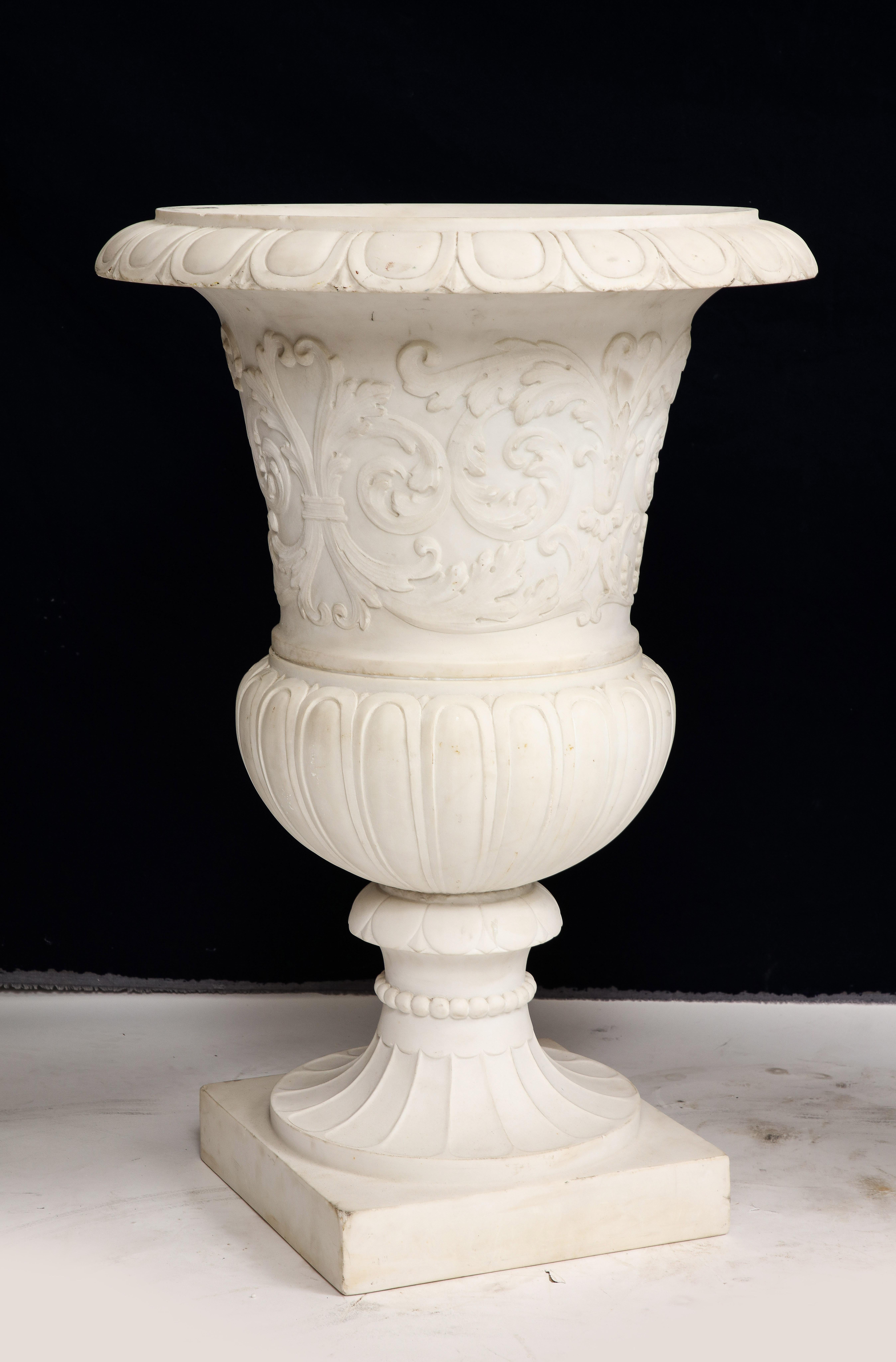 Pair of Italian Carrara Marble Medici Vases w/ Neoclassical Motifs in Relief For Sale 7