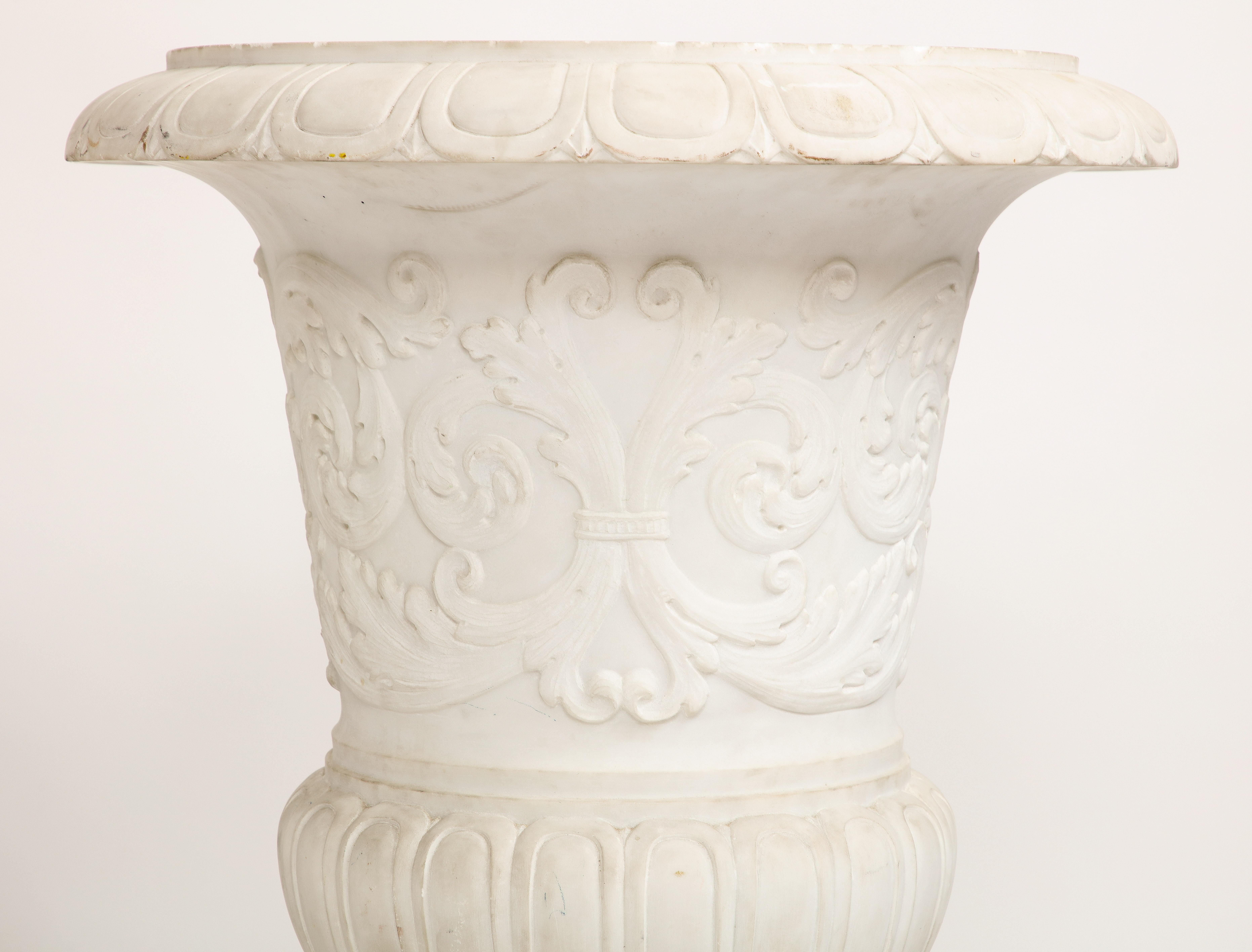 Pair of Italian Carrara Marble Medici Vases w/ Neoclassical Motifs in Relief For Sale 4