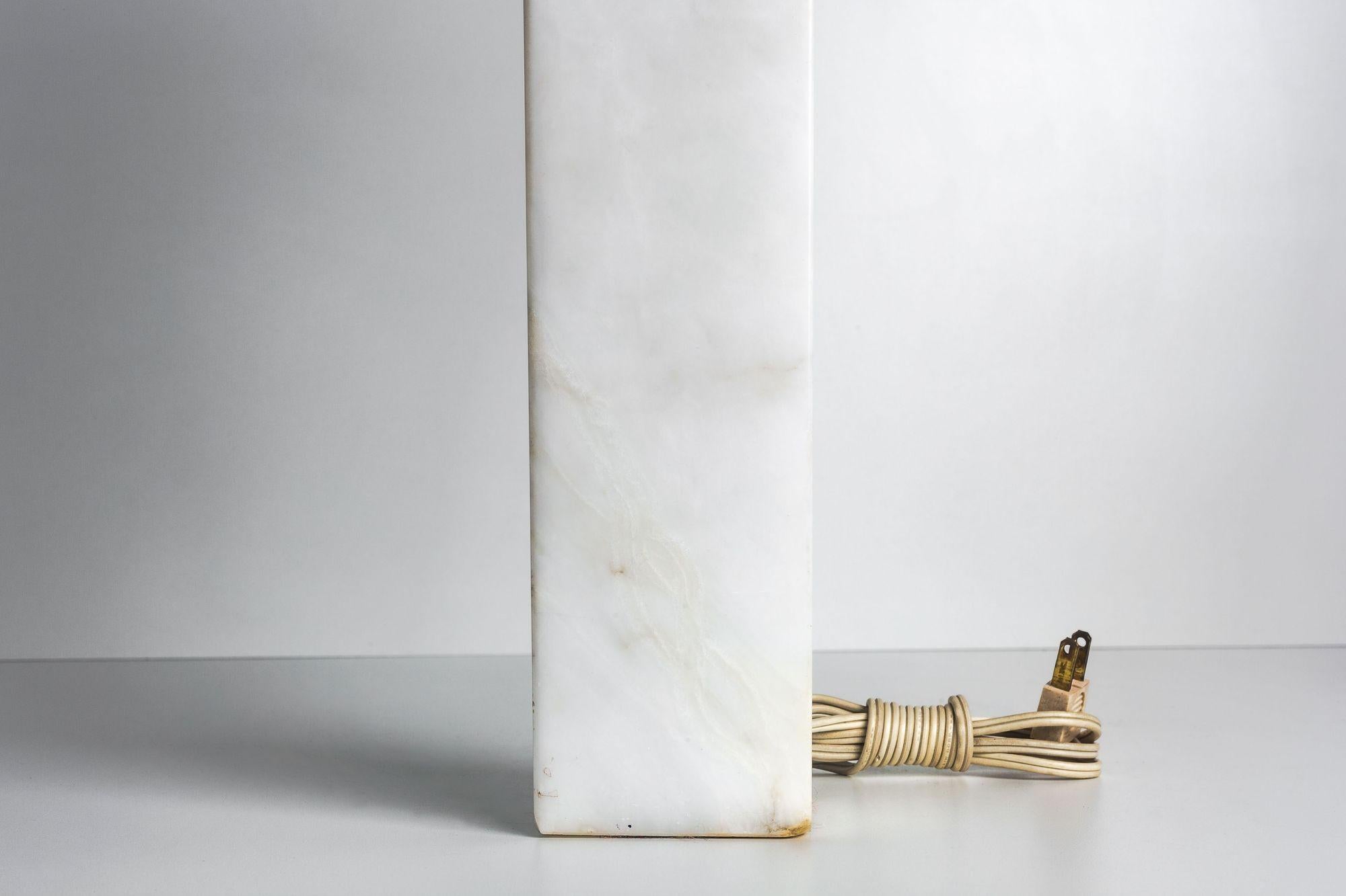 Mid-20th Century Pair of Italian Carrera Marble Square Bedside Lamps Nessen Style 1960's