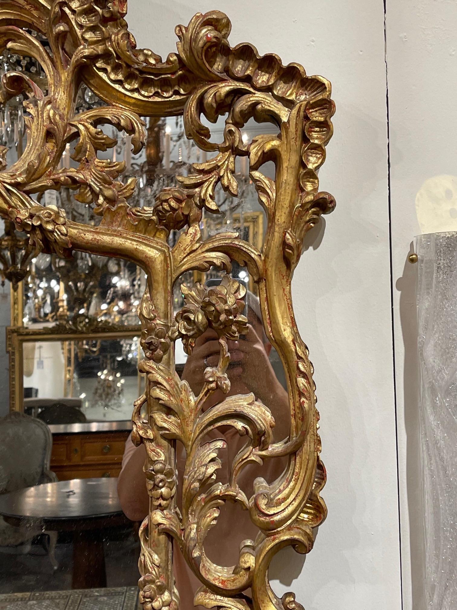 20th Century Pair of Italian Carved and Giltwood Mirrors For Sale