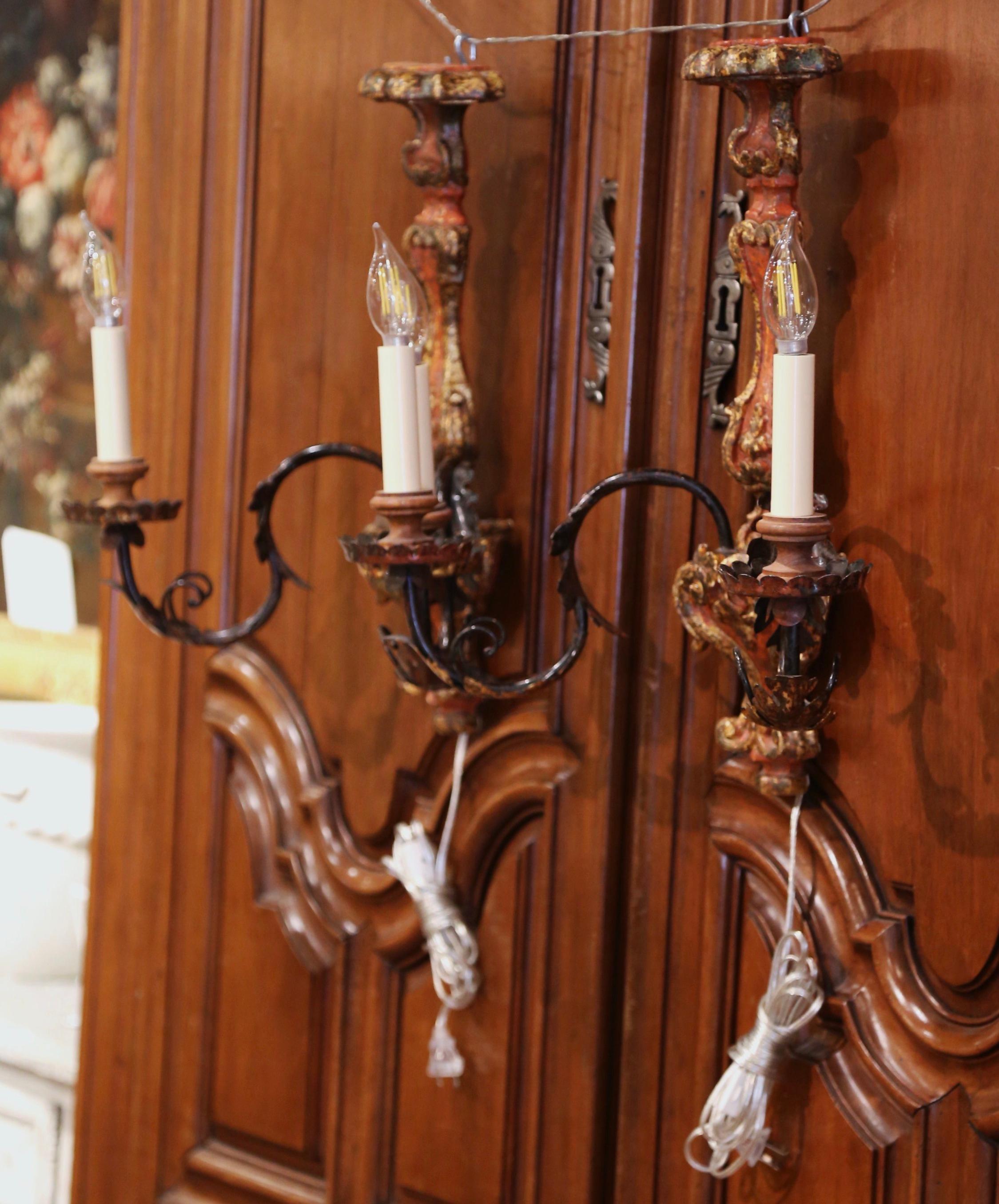 Pair of Italian Carved and Metal Giltwood and Painted Two-Light Wall Sconces For Sale 5