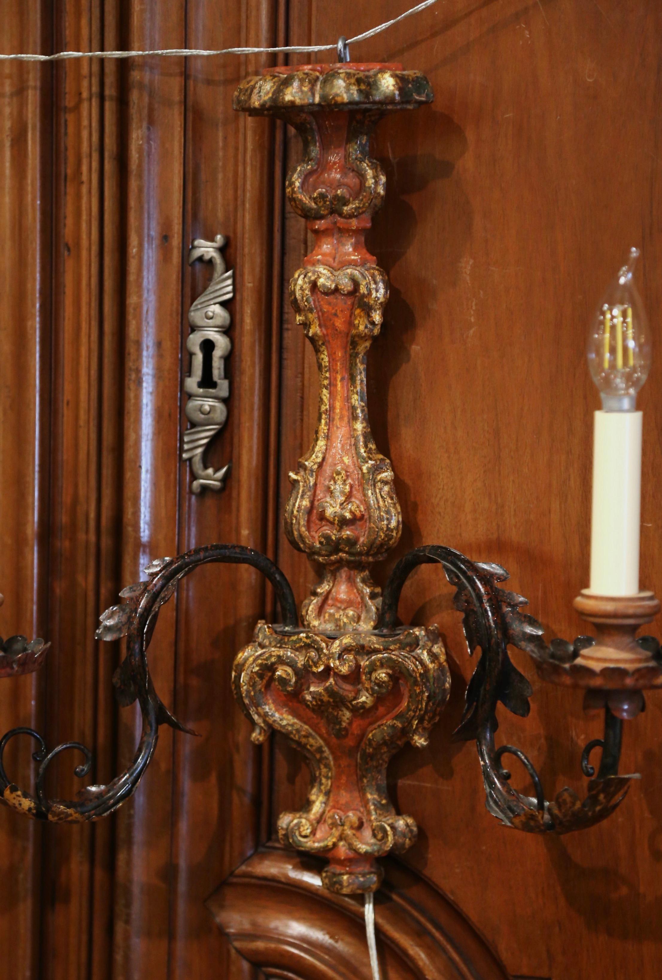 Pair of Italian Carved and Metal Giltwood and Painted Two-Light Wall Sconces For Sale 1