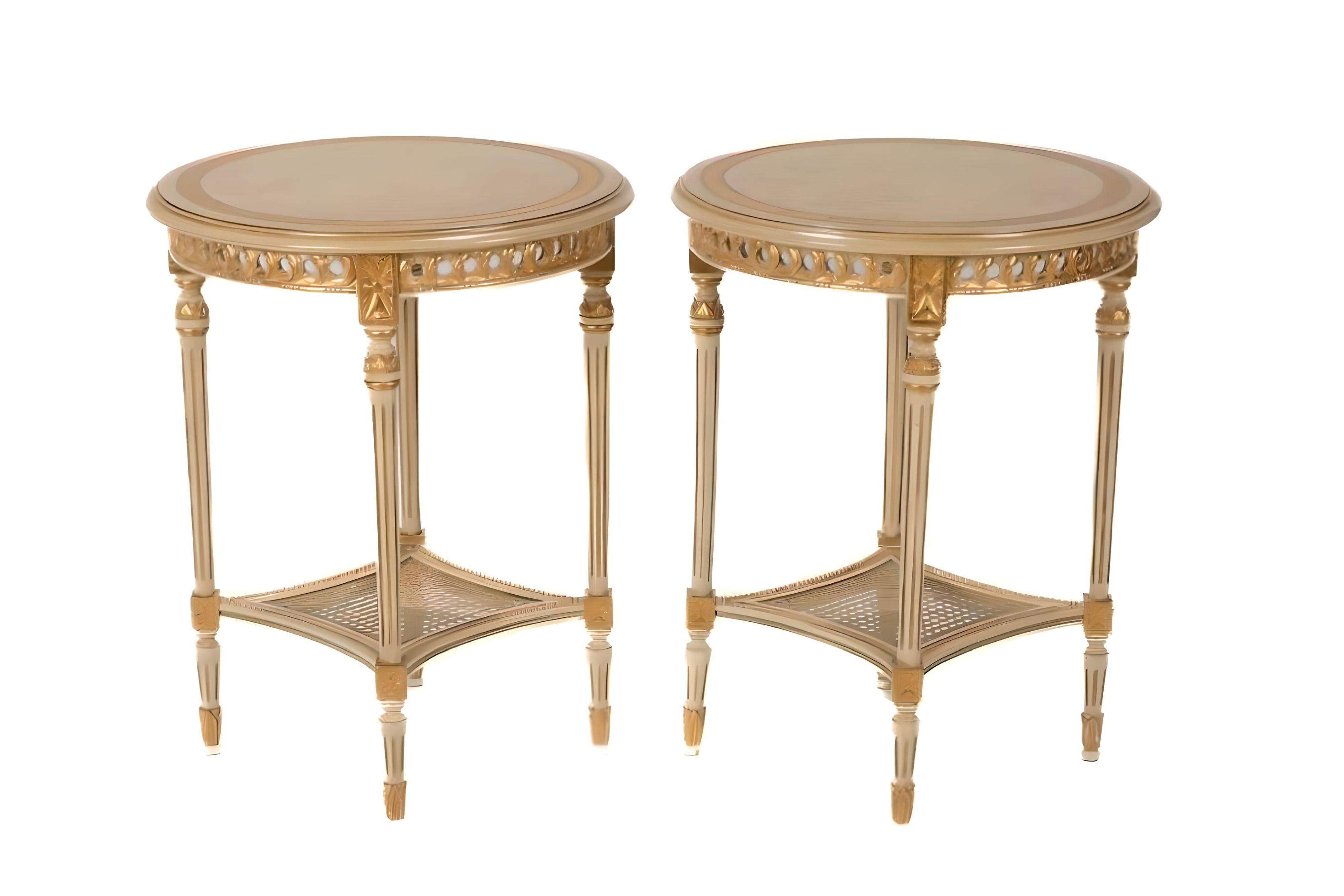Gilt Pair of Italian Carved and Painted End Tables For Sale
