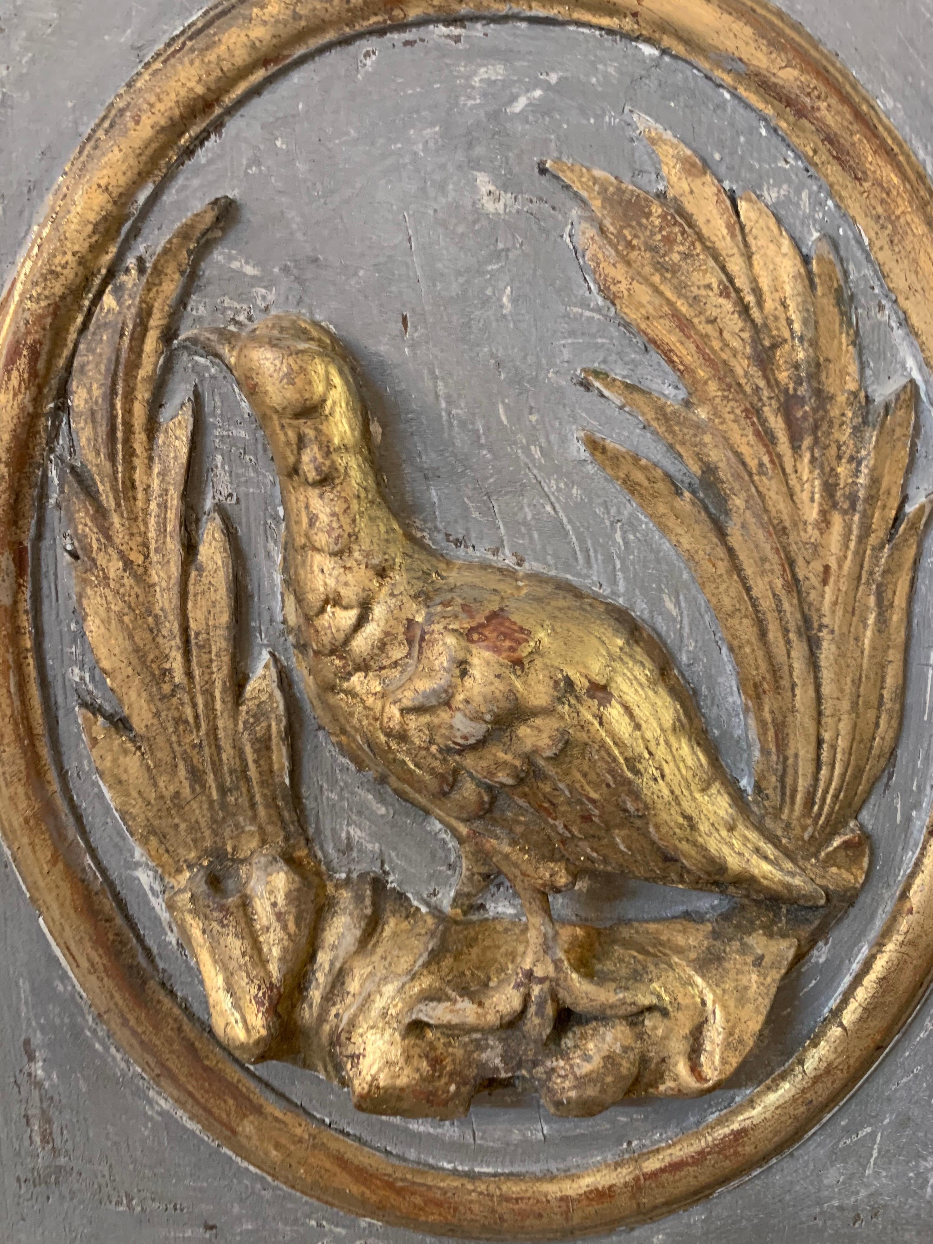 Pair of Italian Carved and Parcel-Gilt Trumeau Mirrors with Birds In Good Condition In Dallas, TX