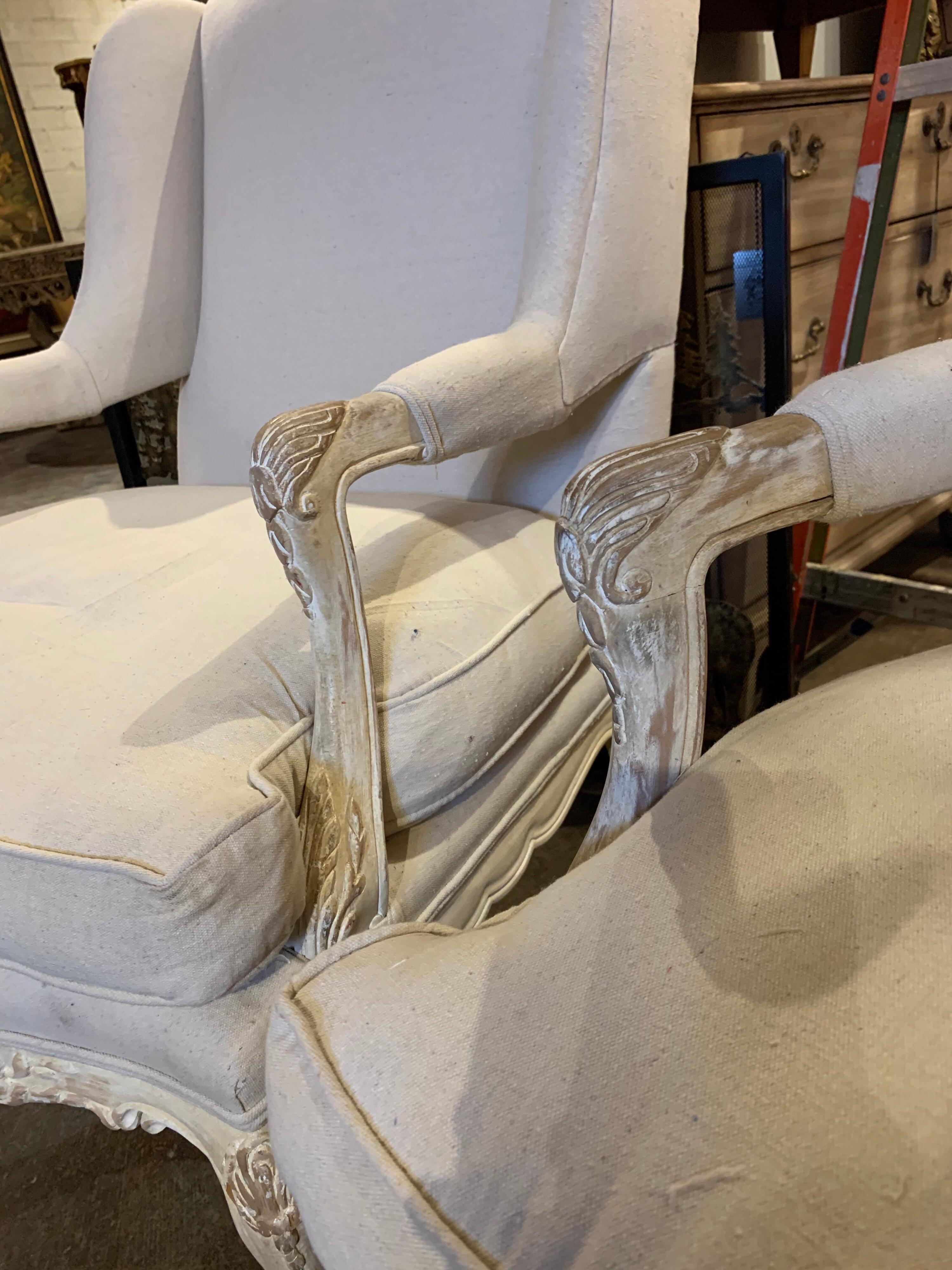 Pair of Italian Carved and White Washed Bergères In Good Condition In Dallas, TX