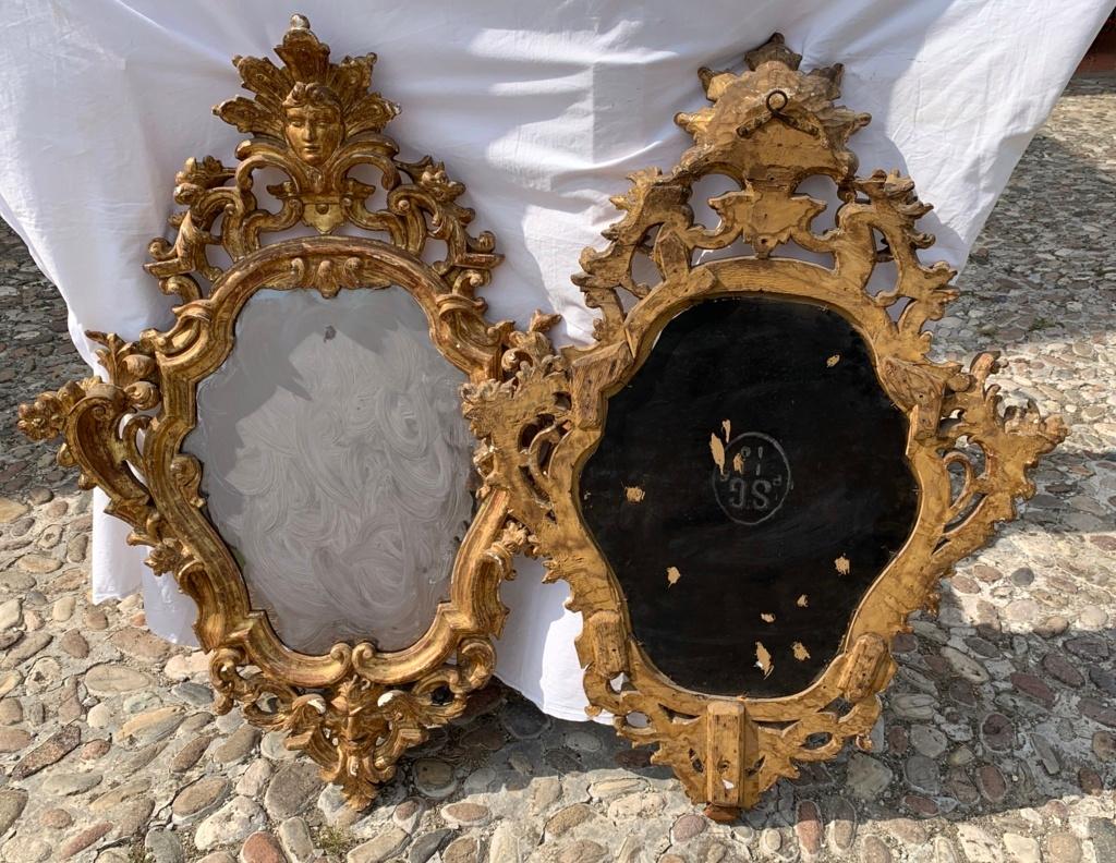Pair of Italian Carved Gilded Mirrors, Italy, 18th Century Rococò For Sale 6