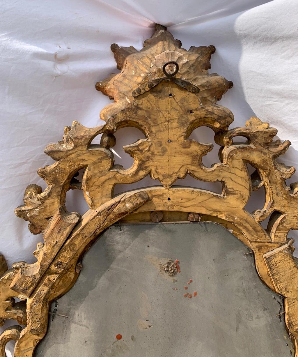 Pair of Italian Carved Gilded Mirrors, Italy, 18th Century Rococò For Sale 11