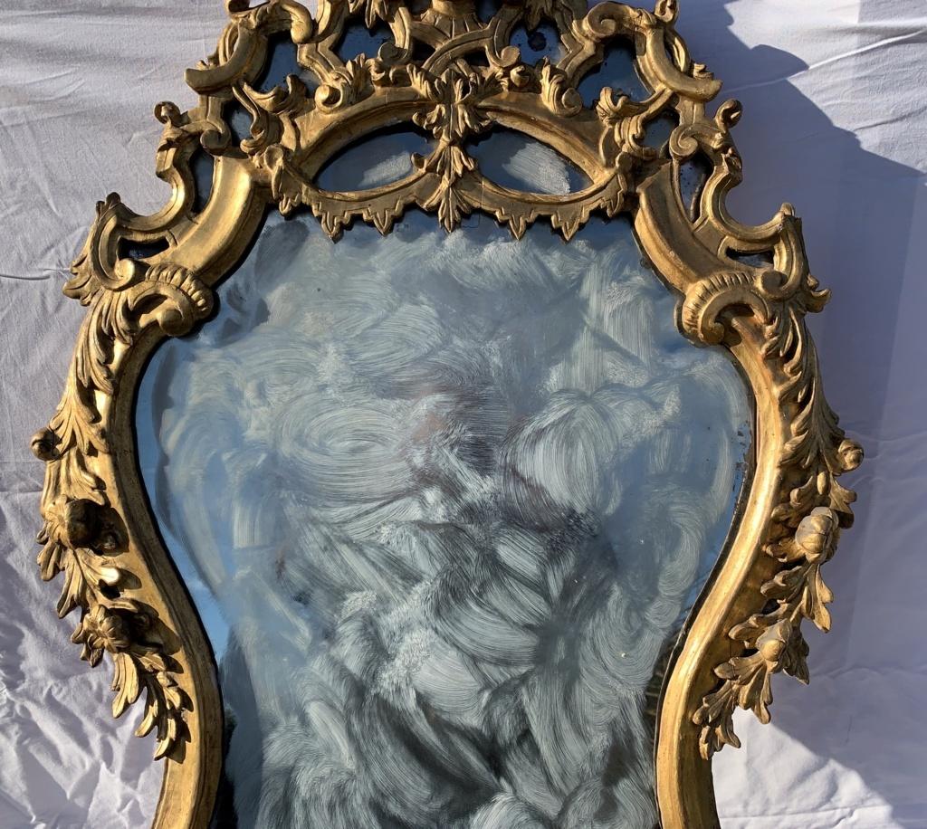 Pair of Italian Carved Gilded Wood Mirrors. Rome 18th Century, Venice Rococo For Sale 8