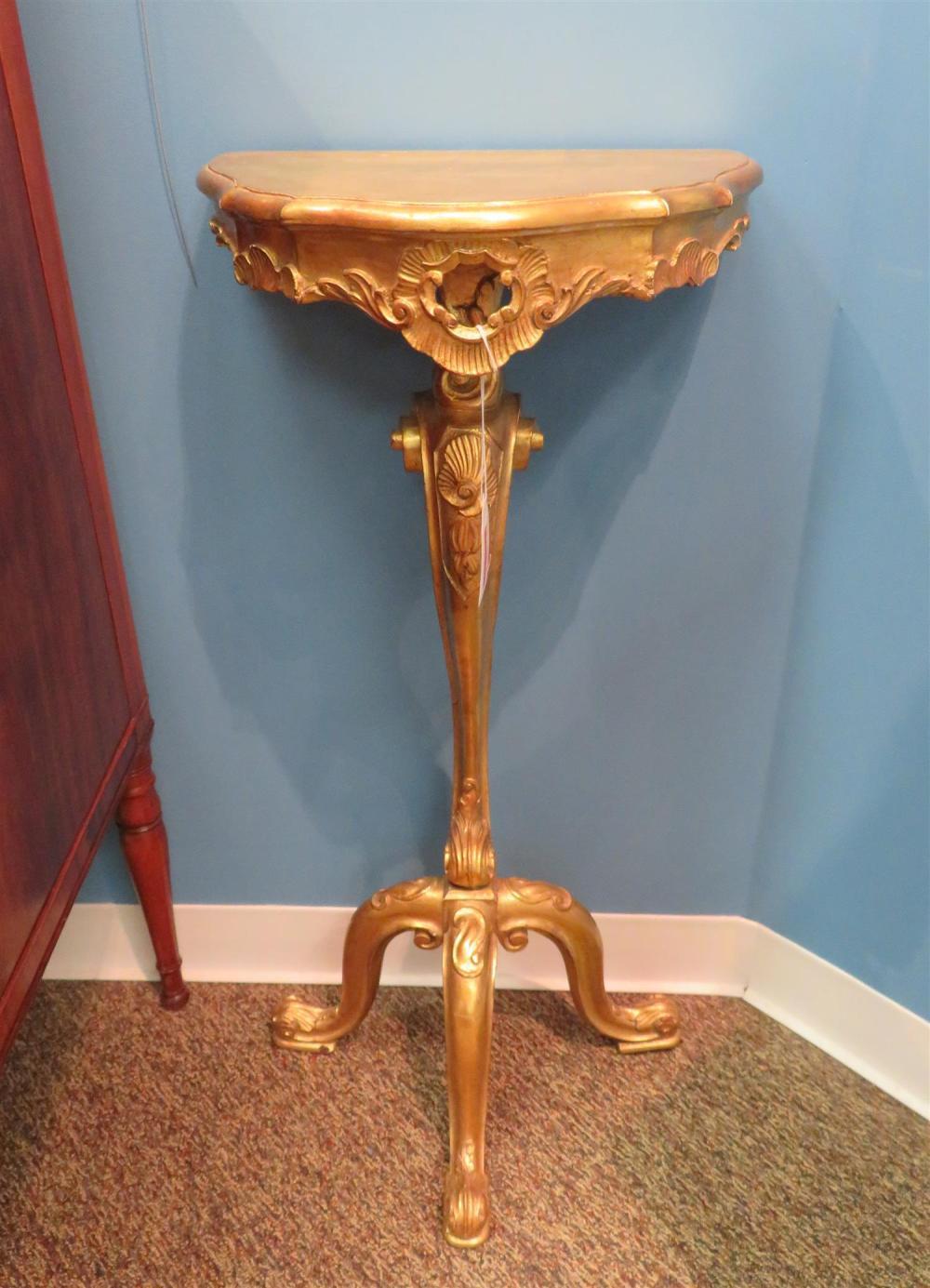 Pair of Italian Carved Giltwood Console or Side Tables, Late 19th Century In Good Condition For Sale In Savannah, GA
