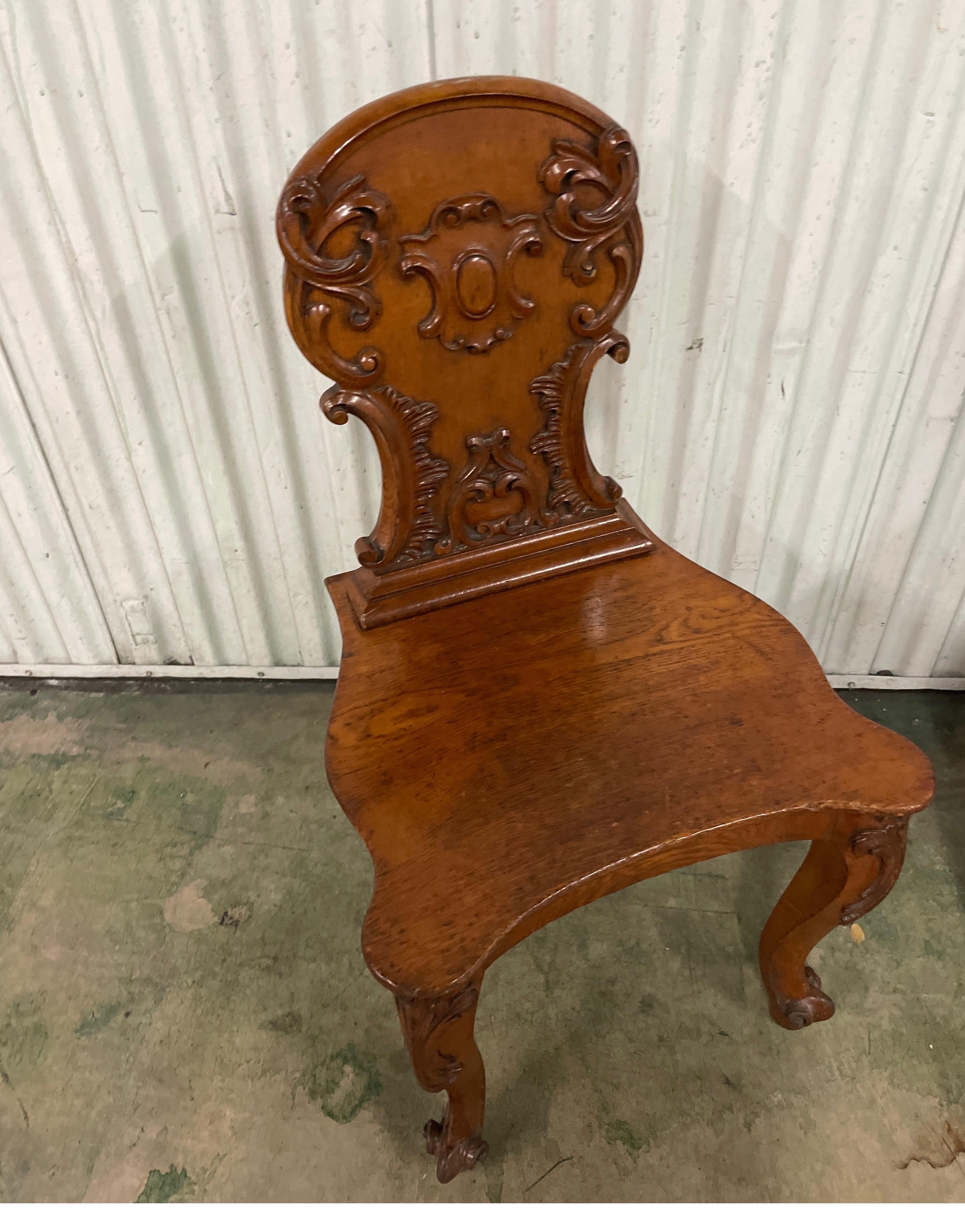 Pair of Italian Carved Hall Chairs For Sale 1
