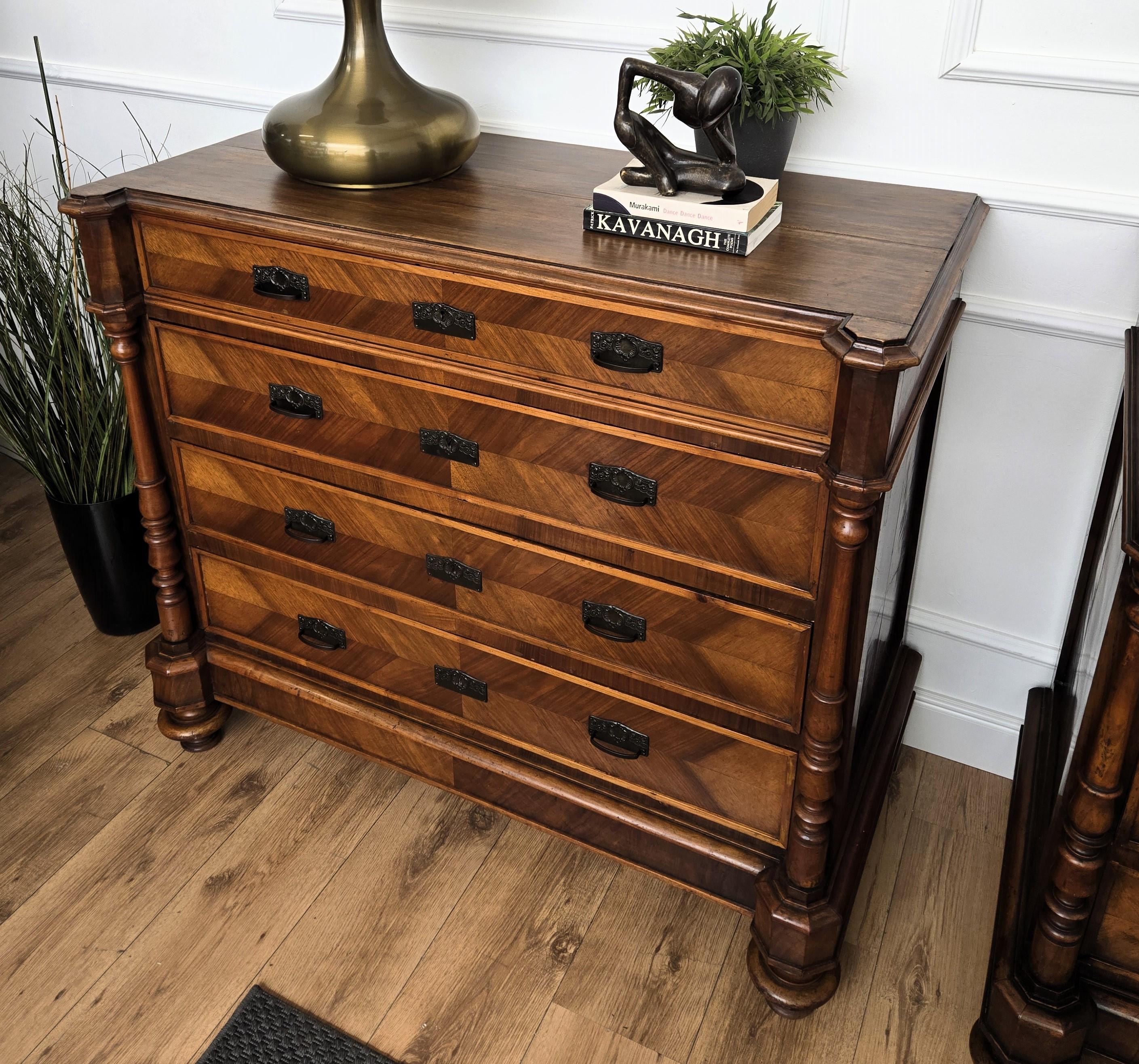 Pair of Italian Carved Walnut Burl Brass Chest of Drawers Sideboard Credenza In Good Condition For Sale In Carimate, Como