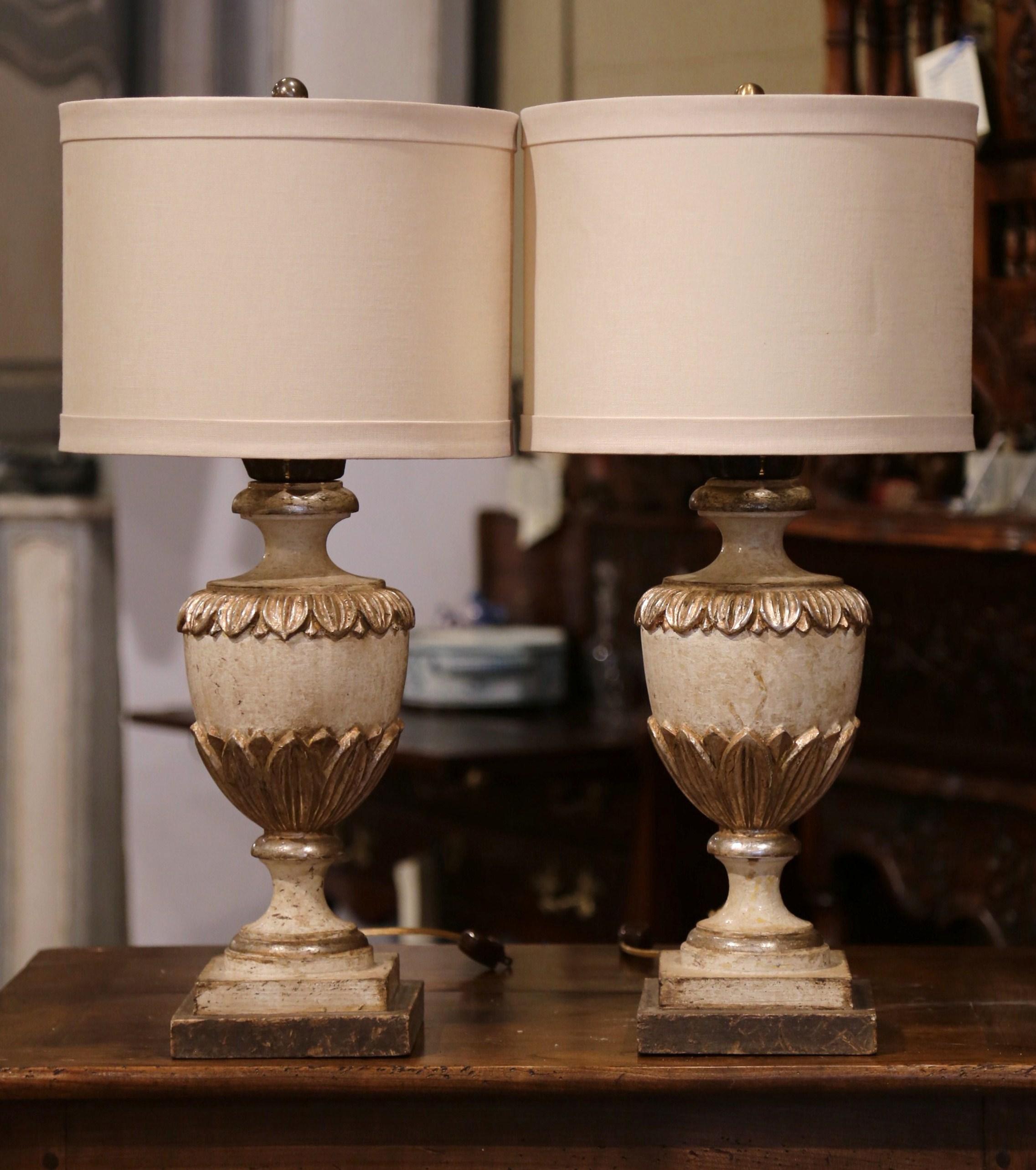Pair of Italian Carved Oak Polychrome and Painted Urn Table Lamps In Excellent Condition In Dallas, TX