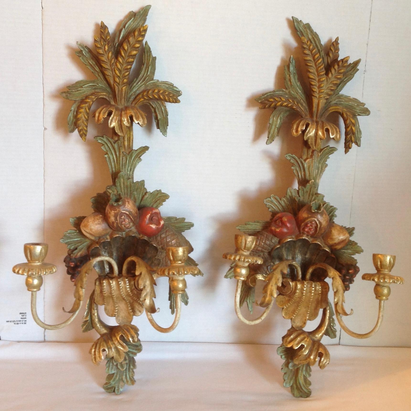 Pair of Italian Carved Wood Sconces In Good Condition In West Palm Beach, FL