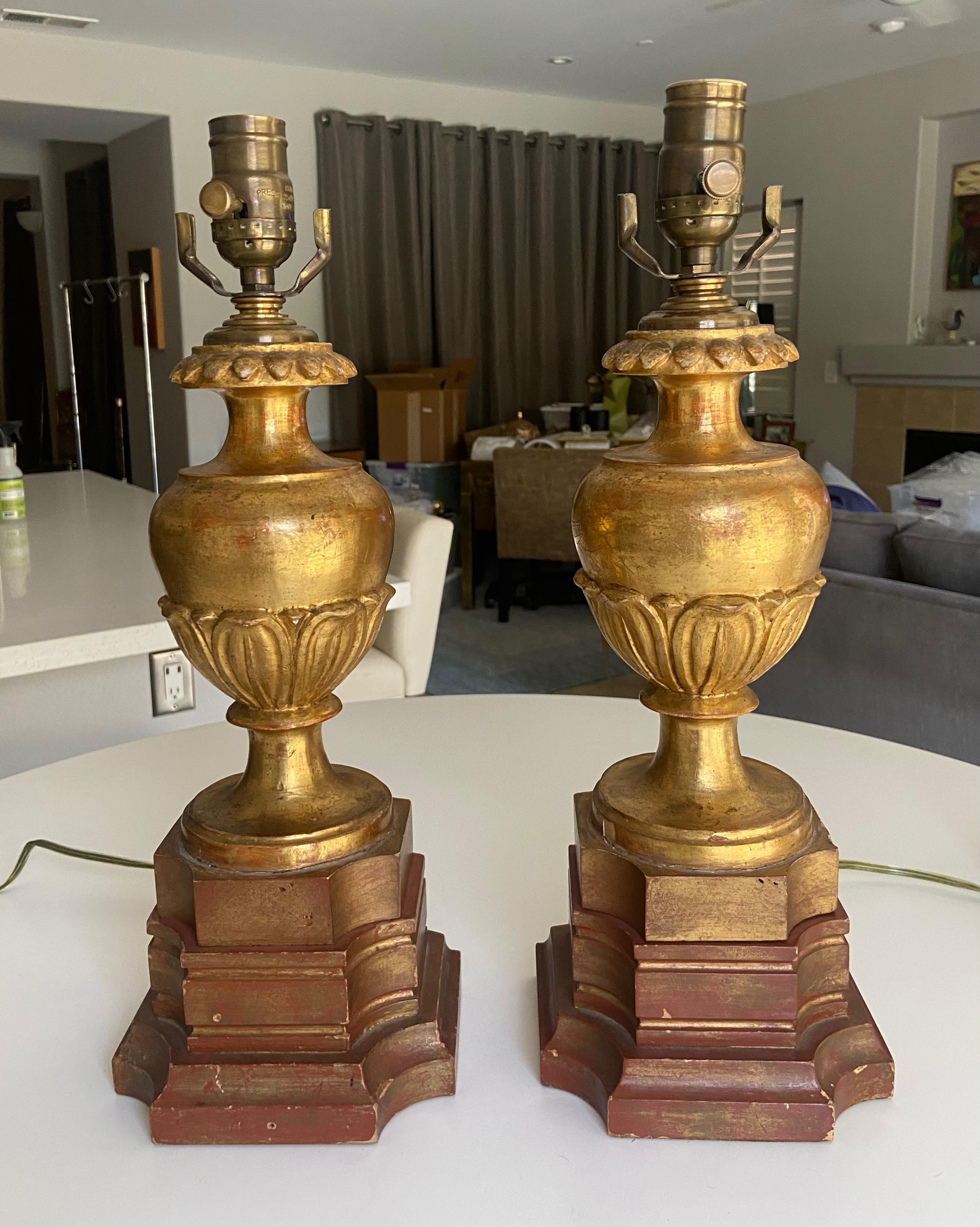 Pair of Italian Carved Wood Water Gilt Lamps For Sale 12