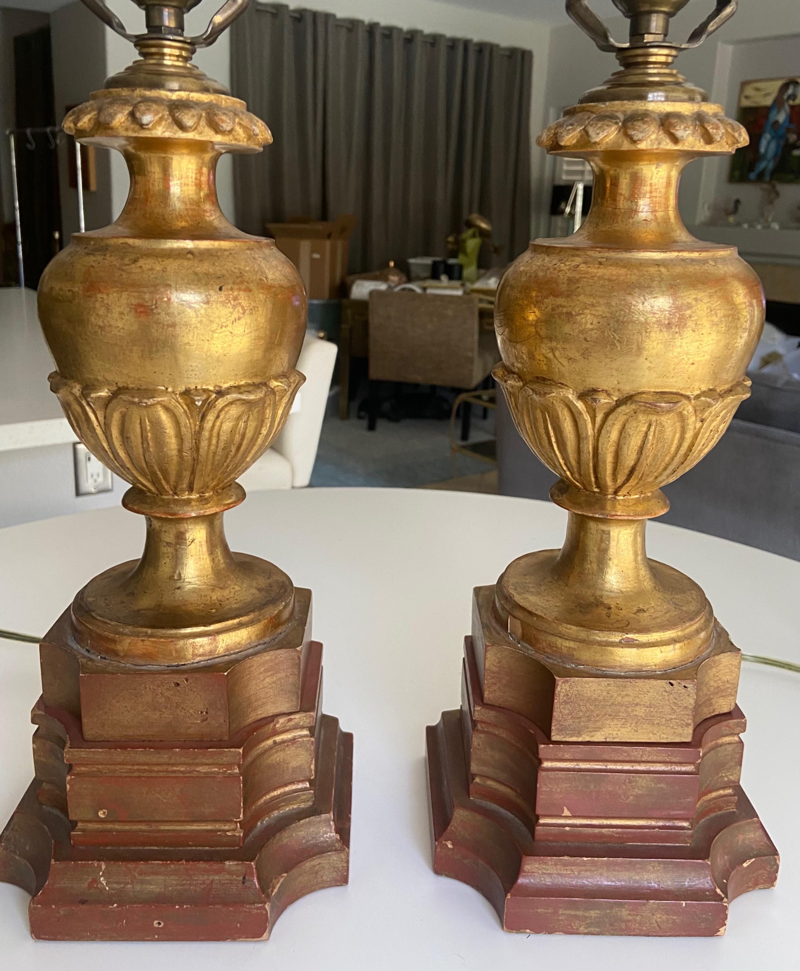 Pair of Italian Carved Wood Water Gilt Lamps For Sale 2