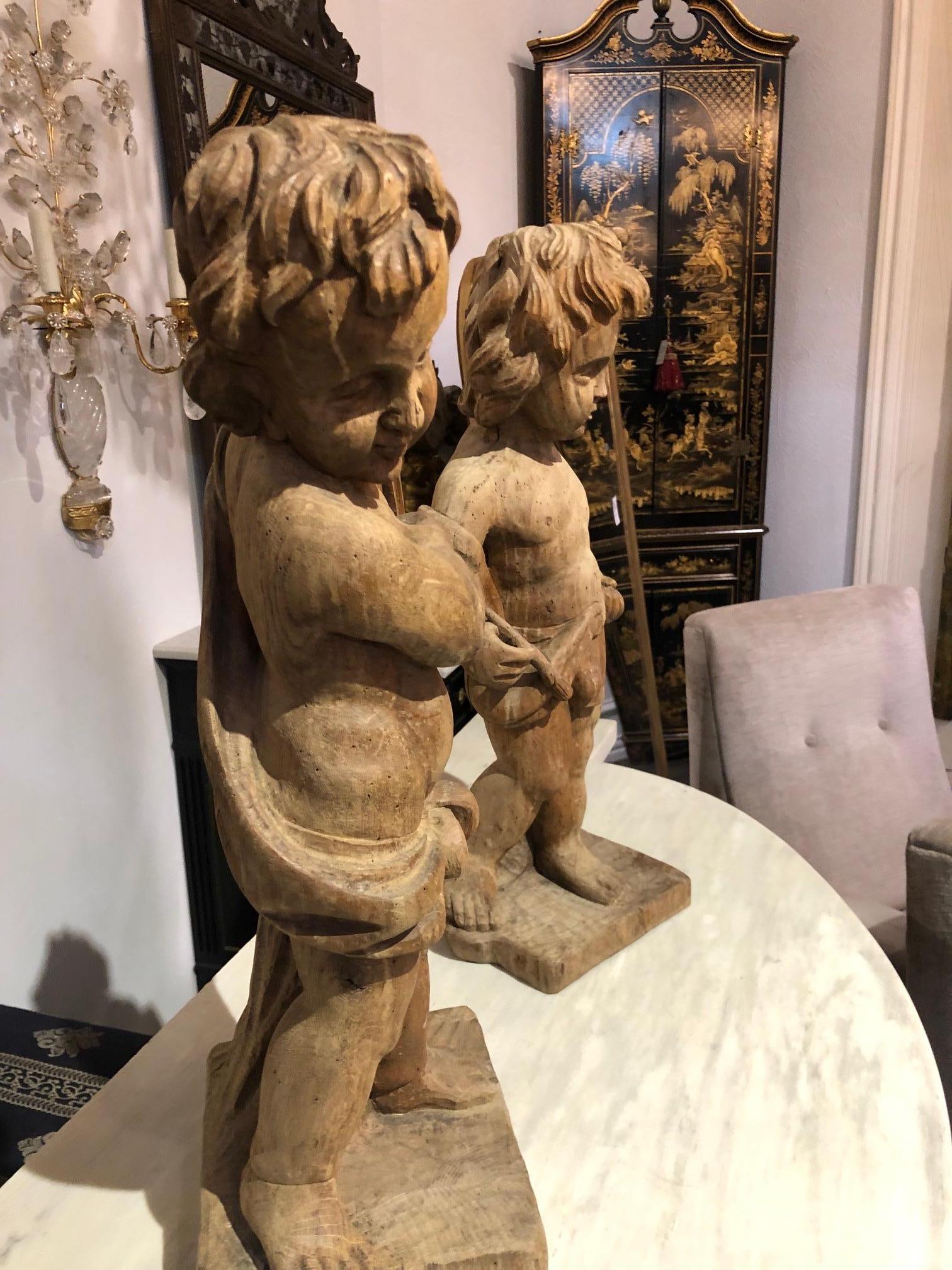 Pair of Italian Carved Wooden Cherubs, circa 1860 In Good Condition In Dallas, TX
