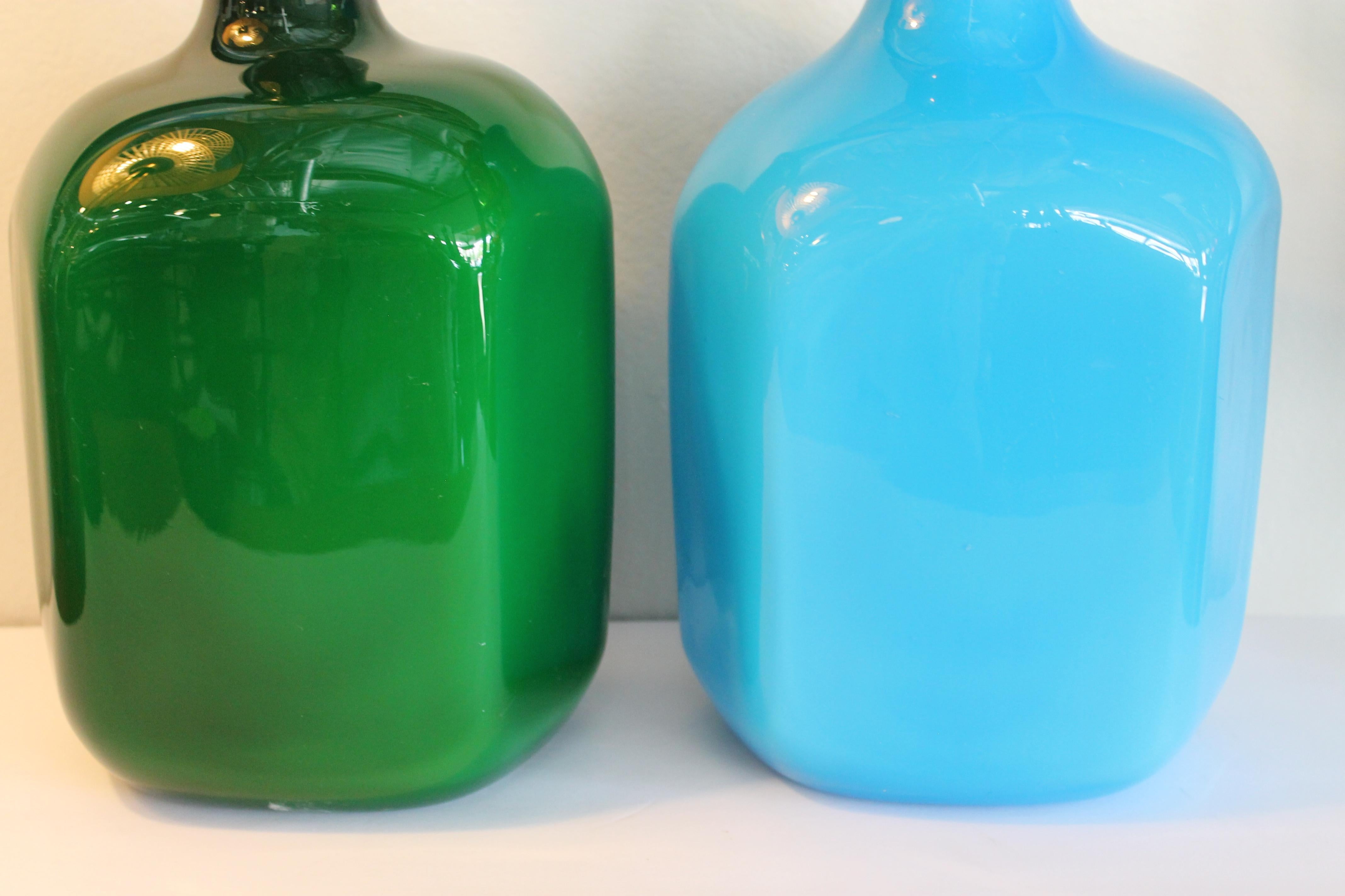 murano cased glass vase