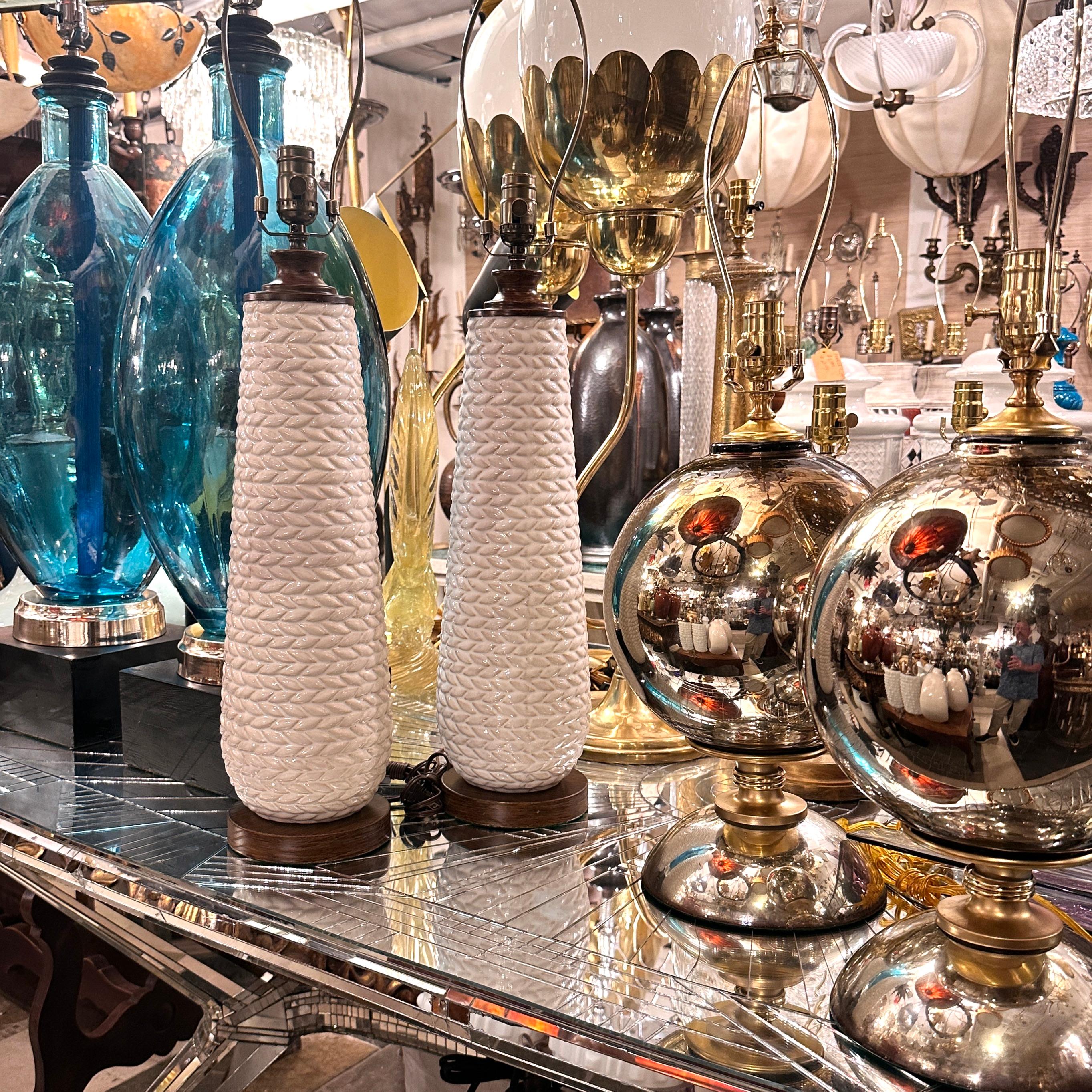 Céramique Paire de lampes italiennes en céramique en vente