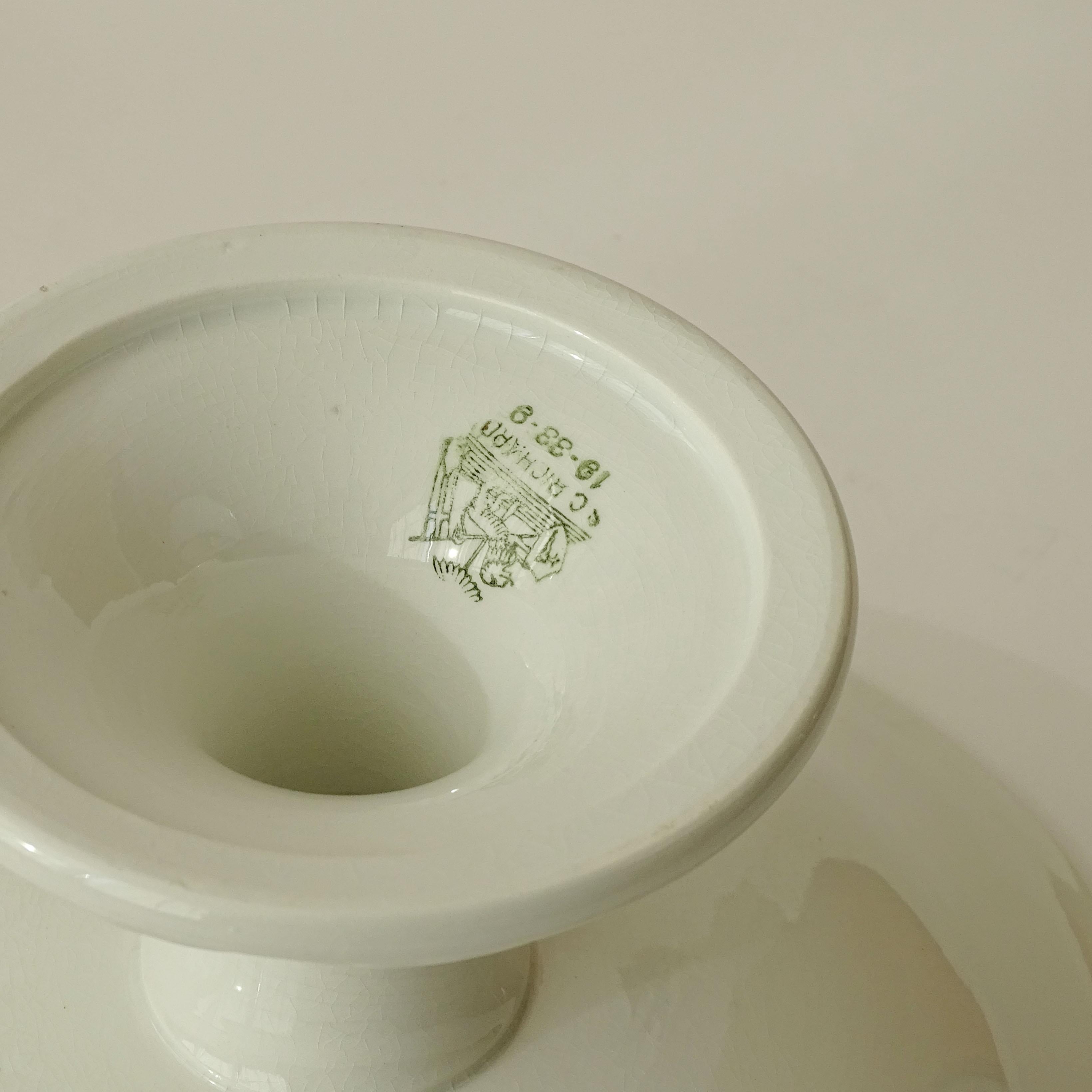 Paar italienische Keramiksockelschalen von S. C. Richard, Italien 1930er Jahre (Mitte des 20. Jahrhunderts) im Angebot