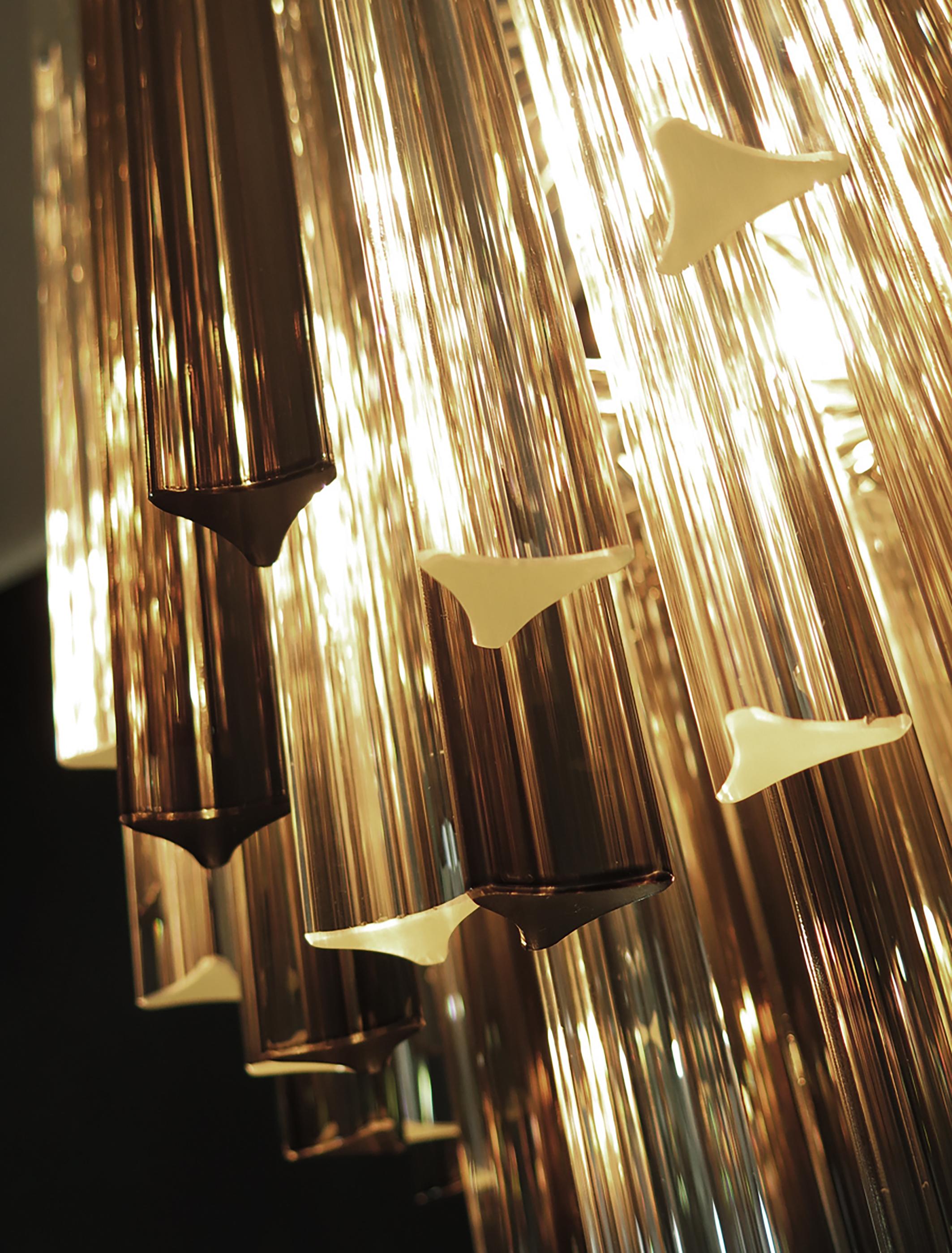 Coppia di lampadari italiani trasparenti e fumé di Tritri, Murano In condizioni ottime in vendita a Budapest, HU