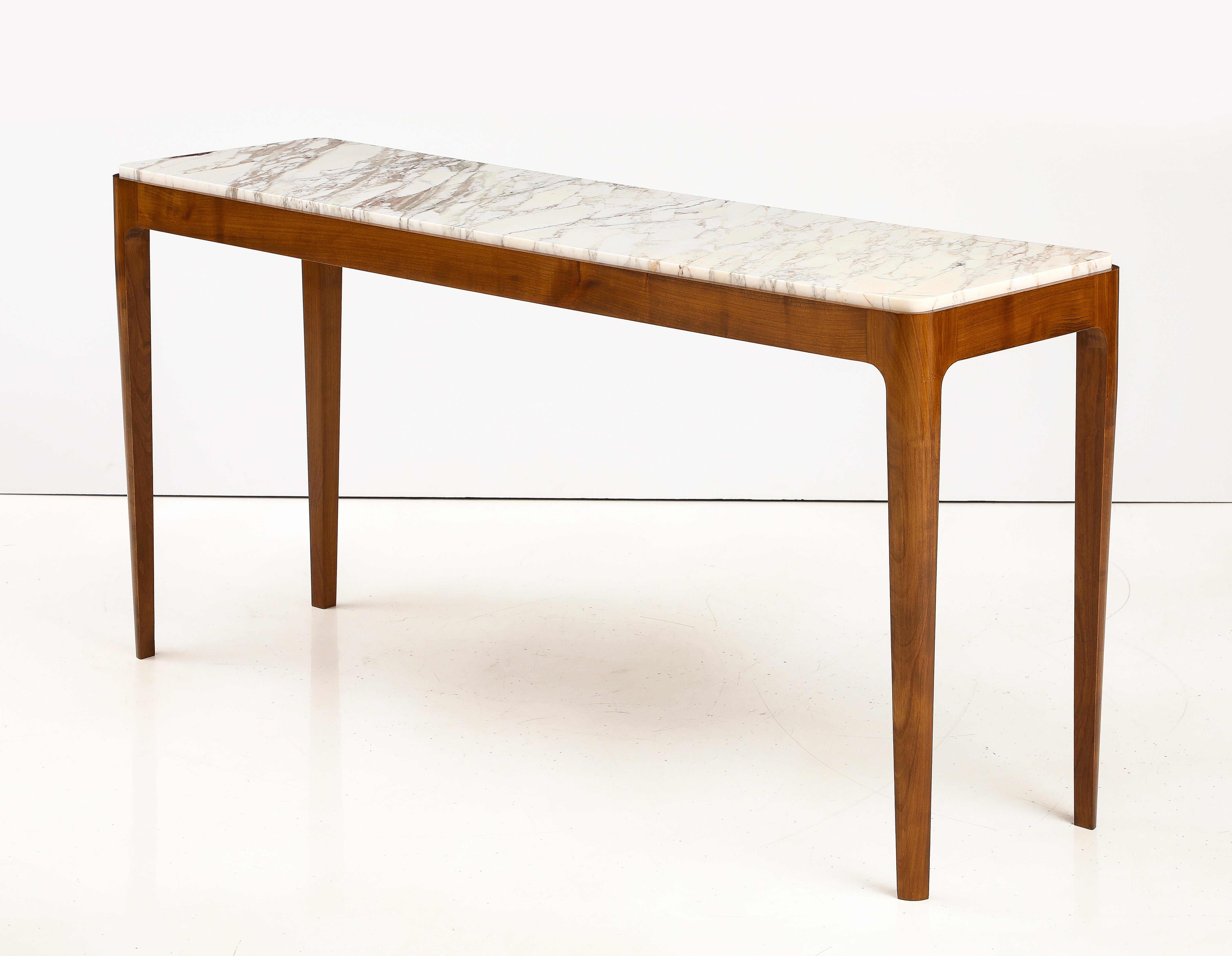 Pareja de Consolas Italianas de Madera de Cerezo y Mármol Broccatello, Italia Mármol de Siena en venta