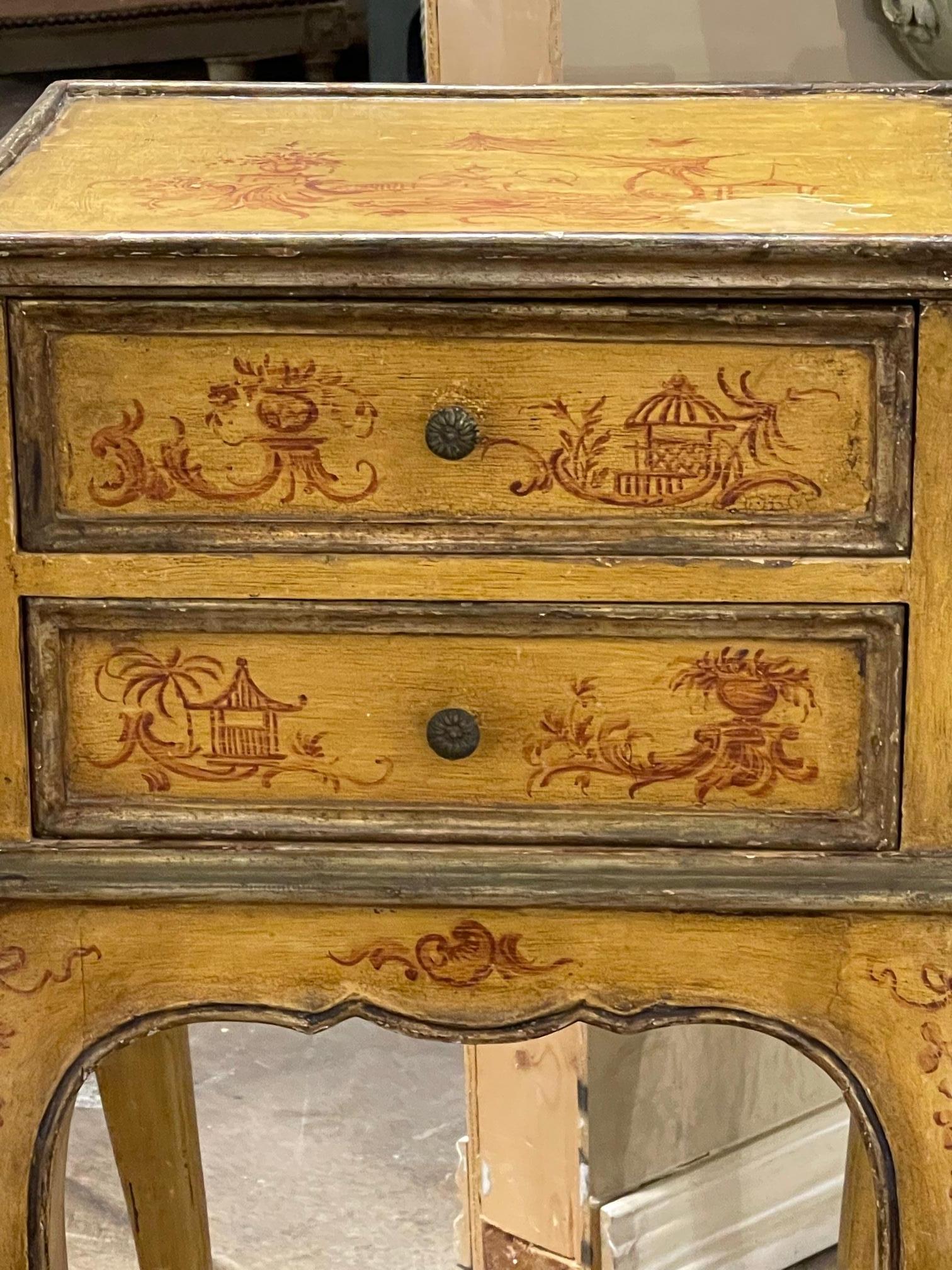 Pair of Italian Chinoiserie Side Tables In Good Condition For Sale In Dallas, TX