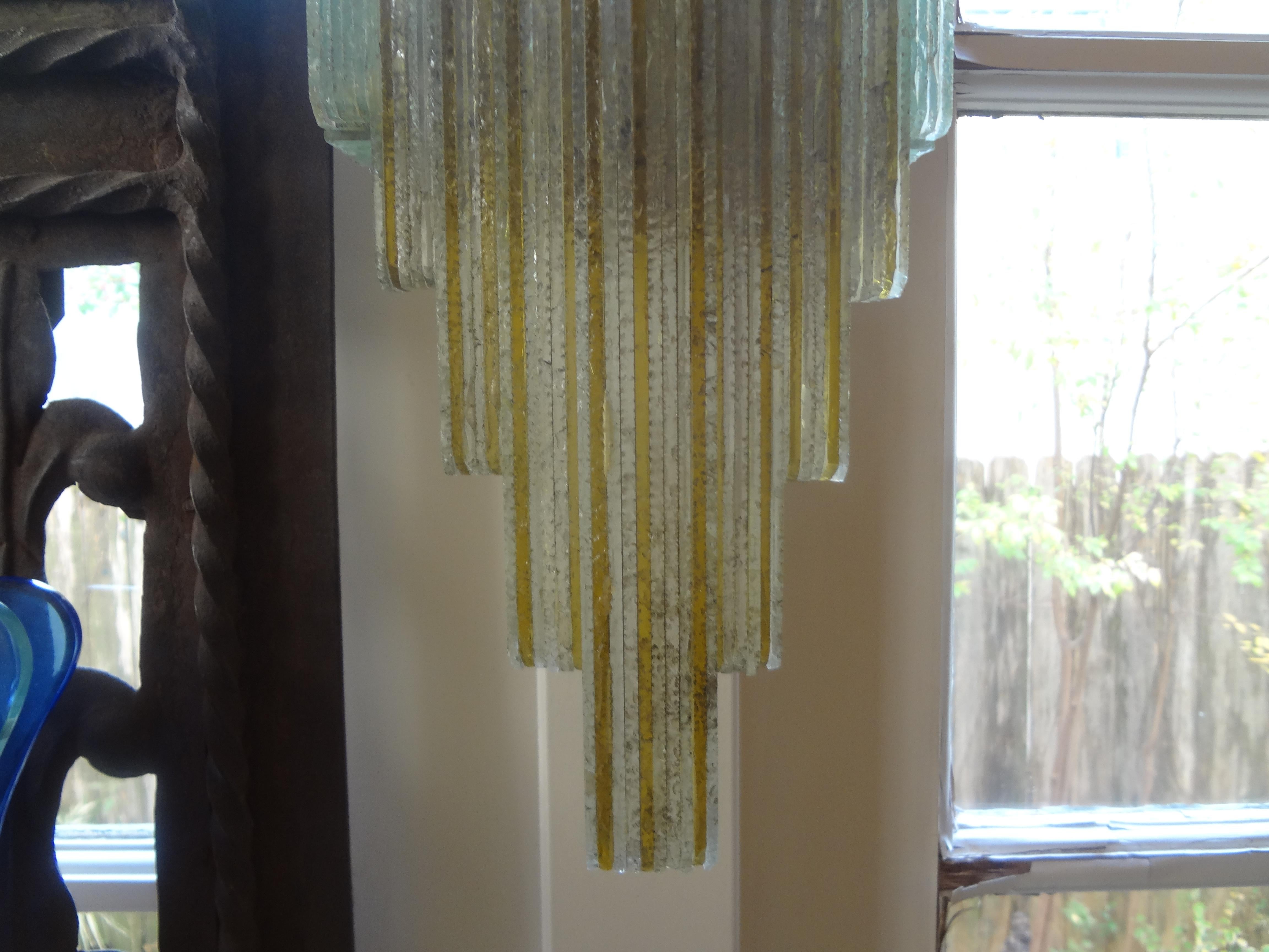 Pair of Italian Chiseled Glass Sconces by Poliarte In Good Condition For Sale In Houston, TX