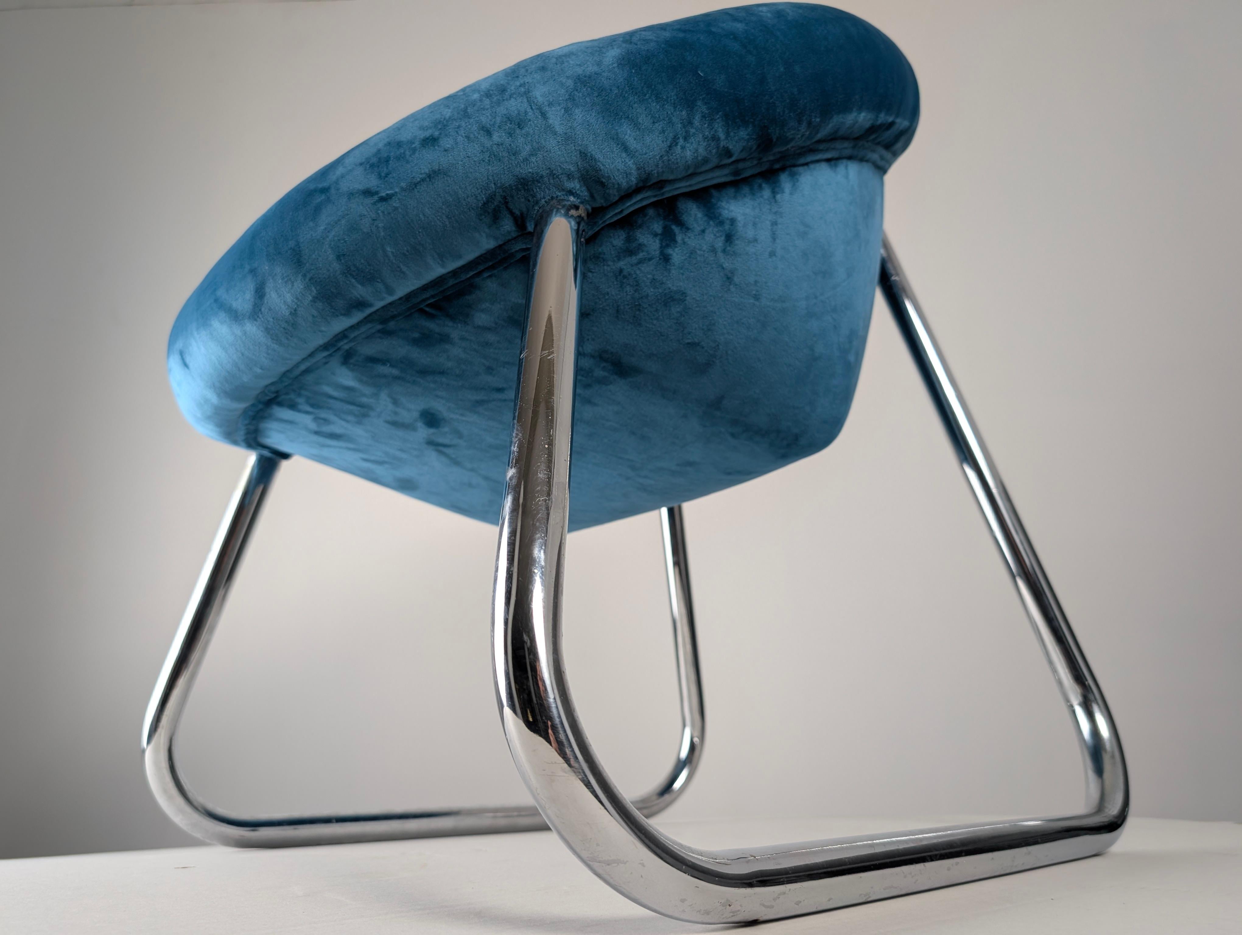 Pair of Italian Chrome and Blue Velvet Armchairs, 1970s For Sale 8