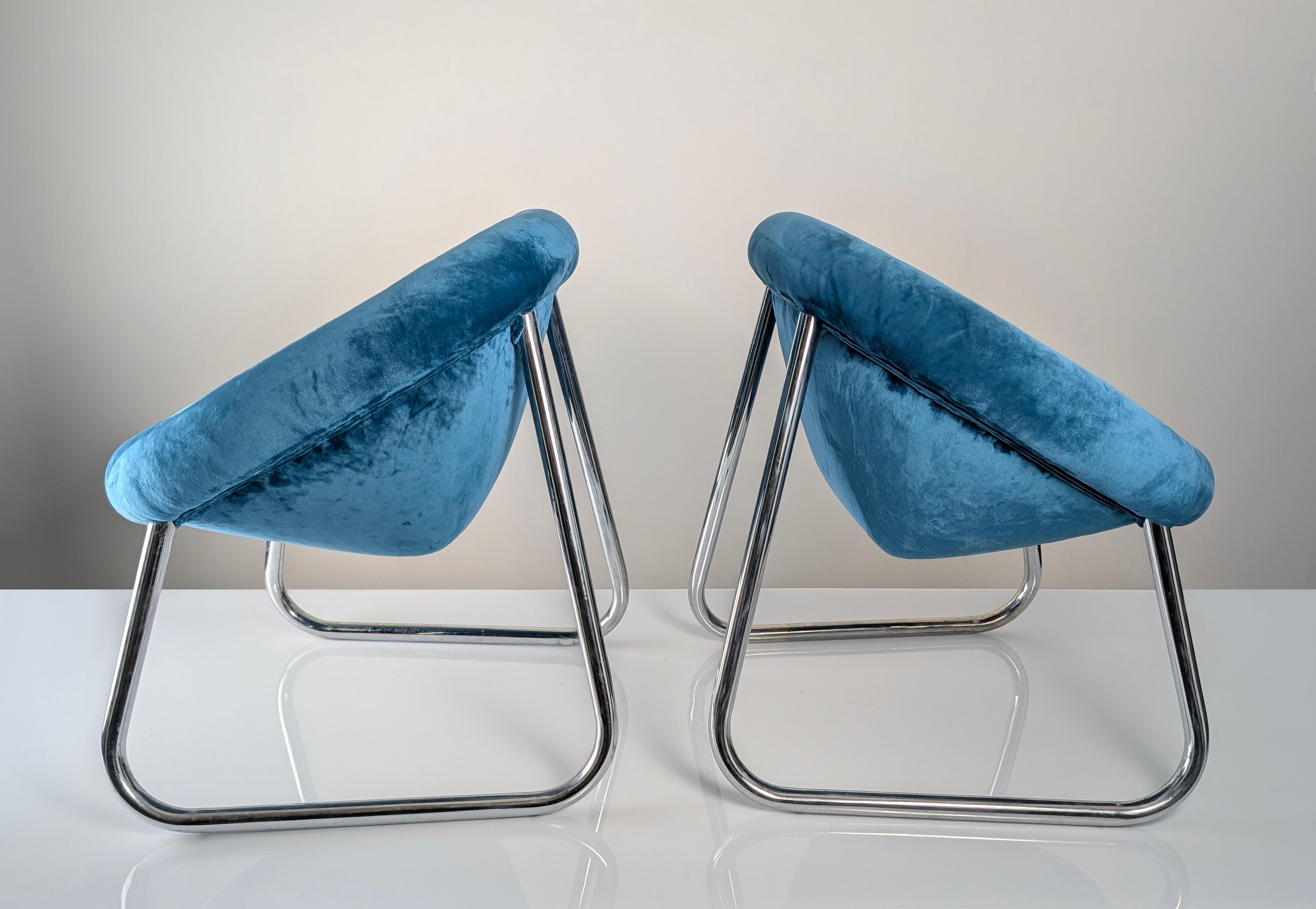 Pair of Italian Chrome and Blue Velvet Armchairs, 1970s For Sale 4