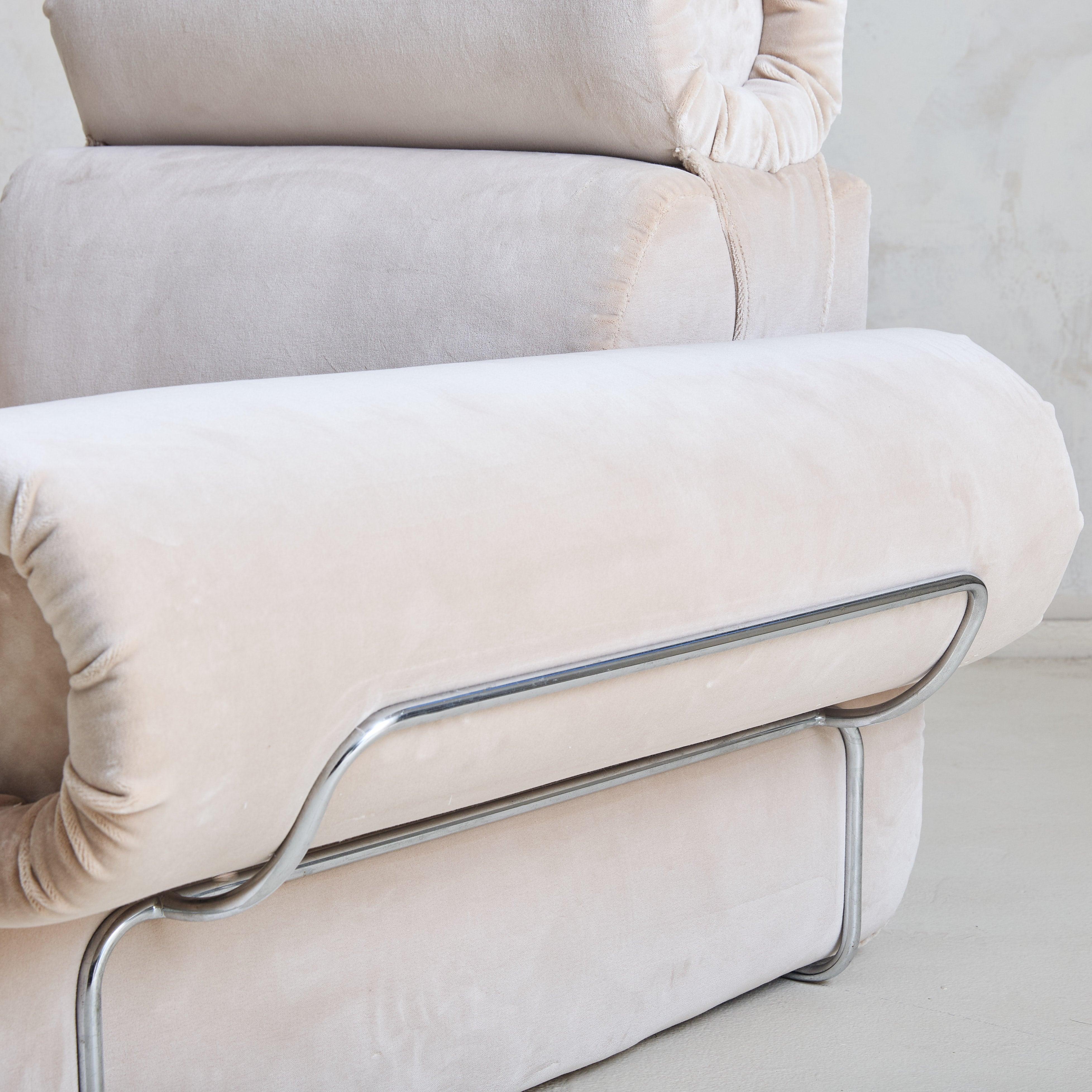 Pair of Italian Chrome Base Lounge Chairs, 1970s en venta 3