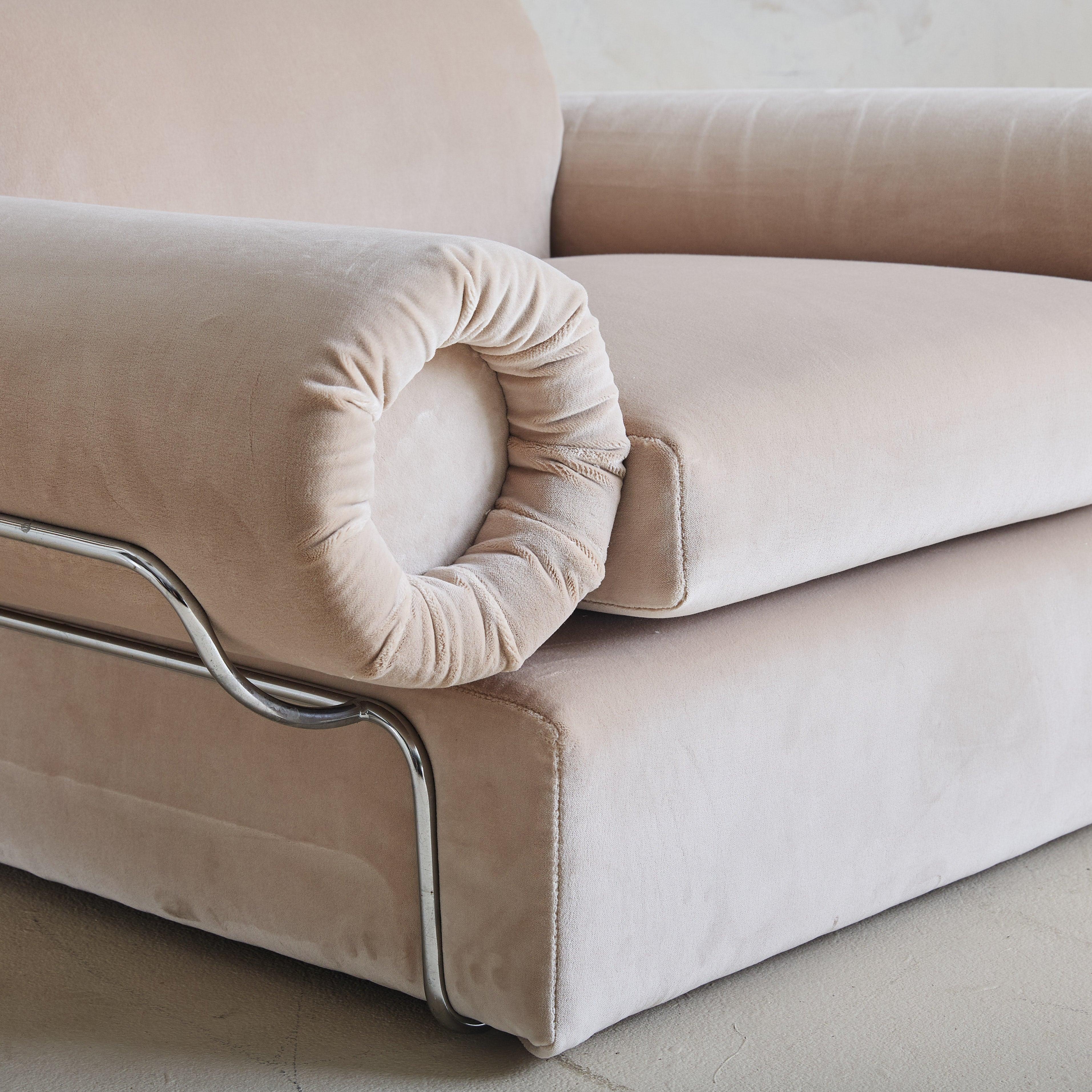 Pair of Italian Chrome Base Lounge Chairs, 1970s Tapicería en venta