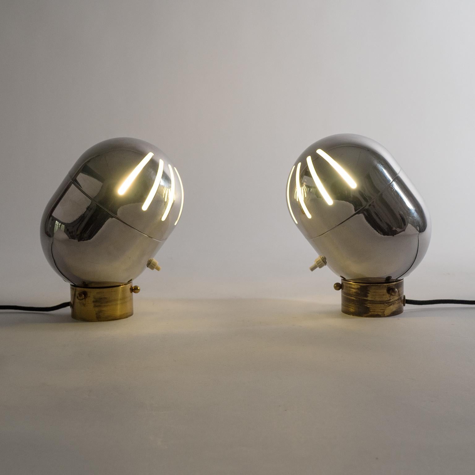 Paire de lampes de table italiennes en chrome par Reggiani:: vers 1968 Bon état - En vente à Vienna, AT
