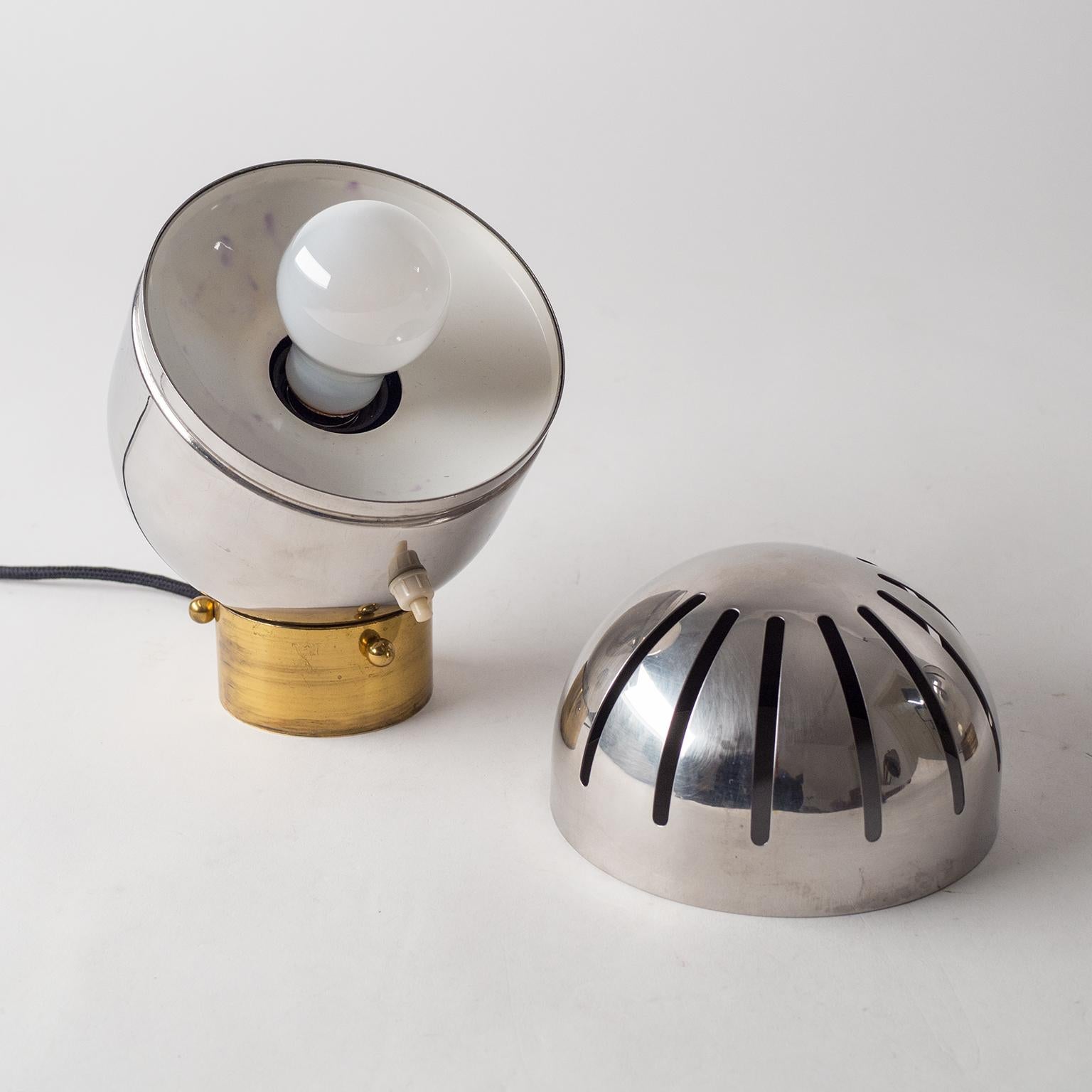 Paar italienische Chrom-Tischlampen von Reggiani:: um 1968 (Messing) im Angebot