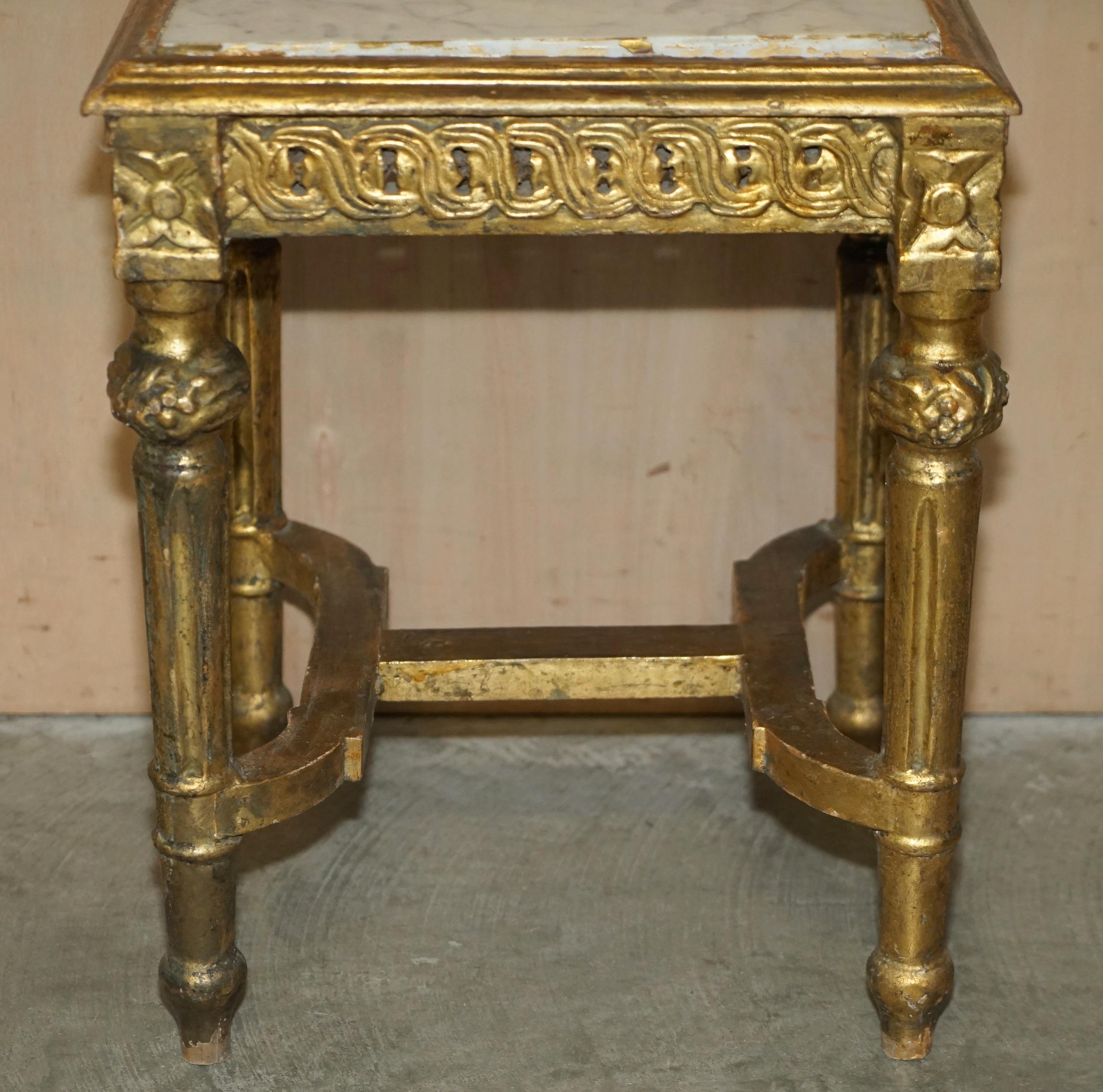 Mid-19th Century Pair of Italian circa 1840 Gold Giltwood Marble Topped Side End Lamp Wine Tables For Sale