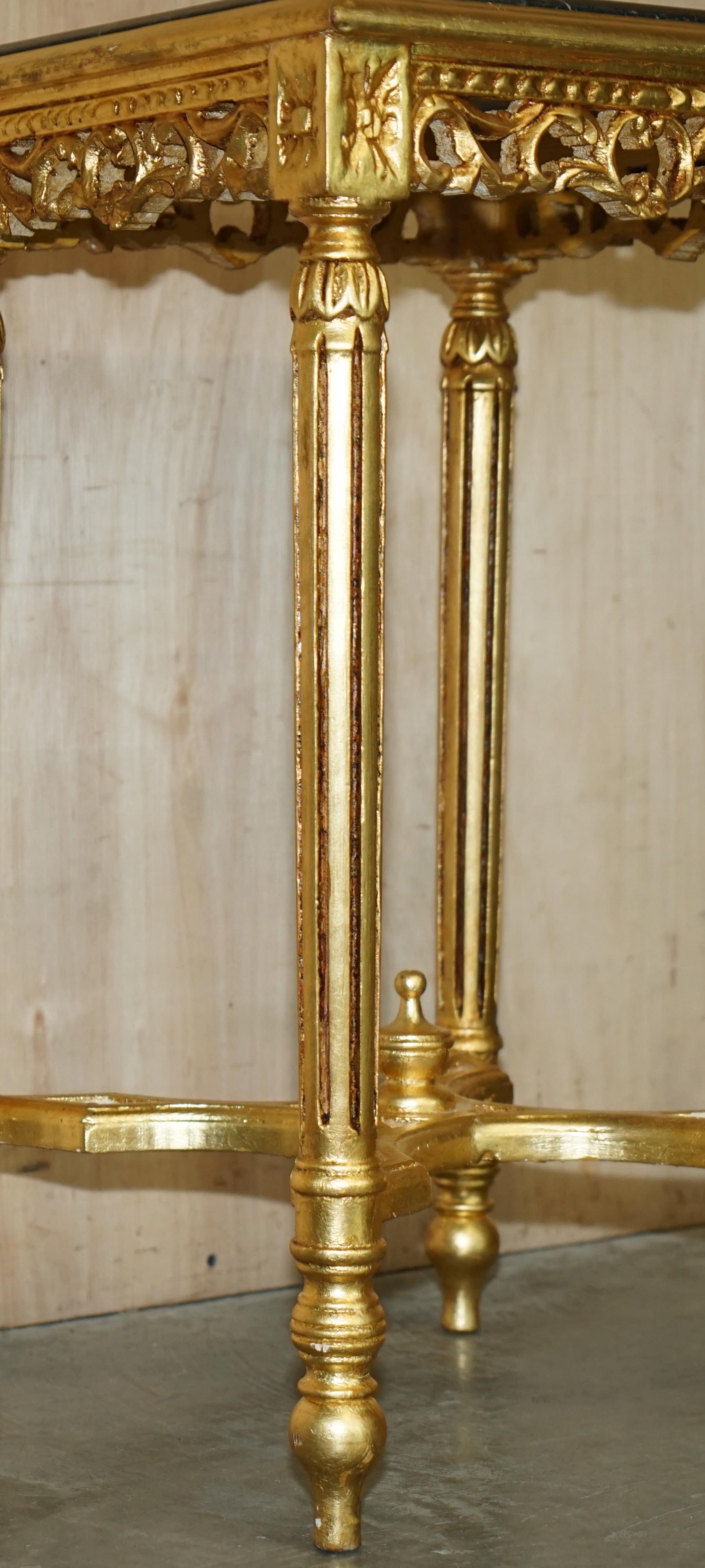 Pair of Italian circa 1880 Gold Giltwood Marble Topped Side End Lamp Wine Tables For Sale 7
