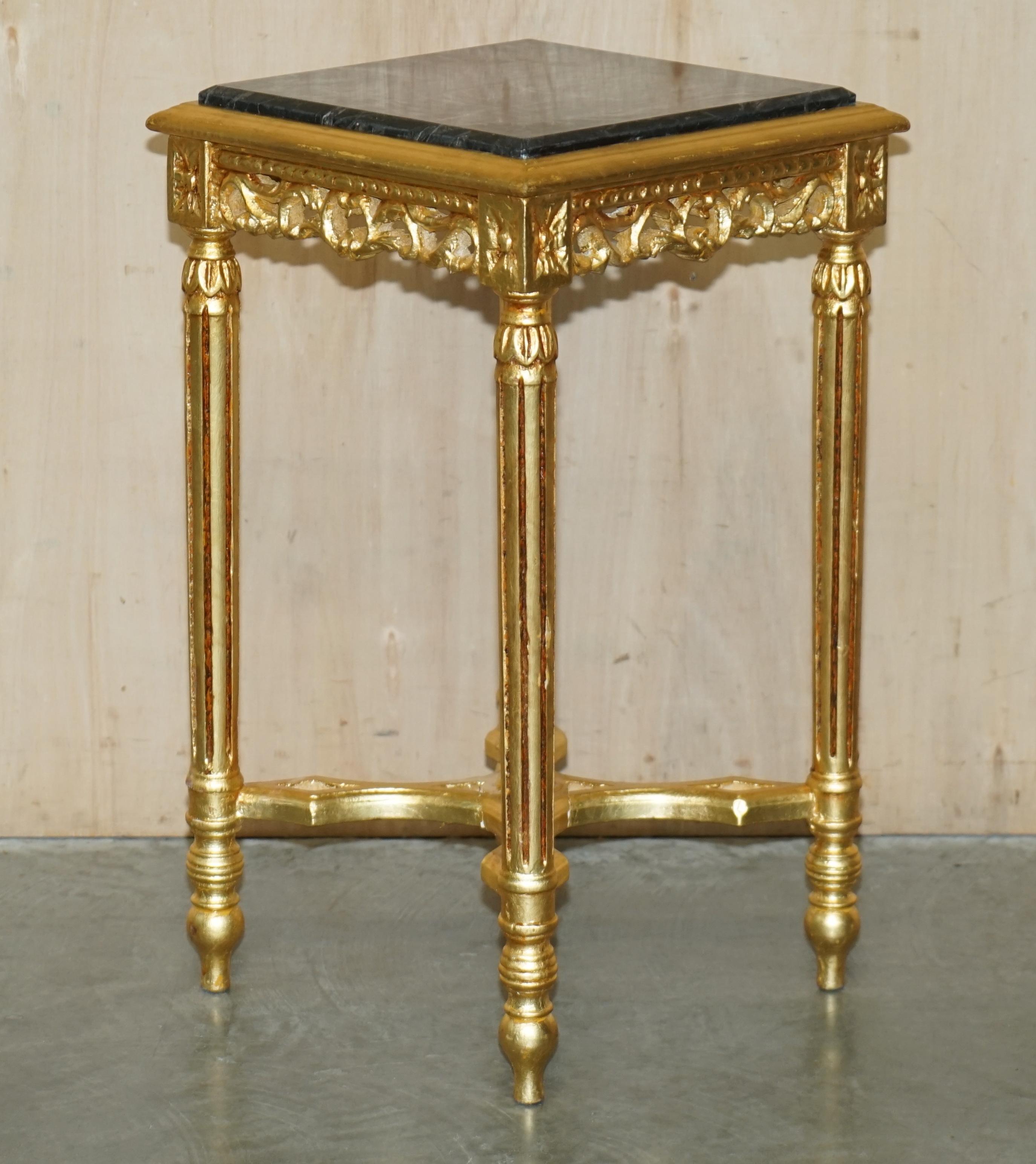 Pair of Italian circa 1880 Gold Giltwood Marble Topped Side End Lamp Wine Tables For Sale 11