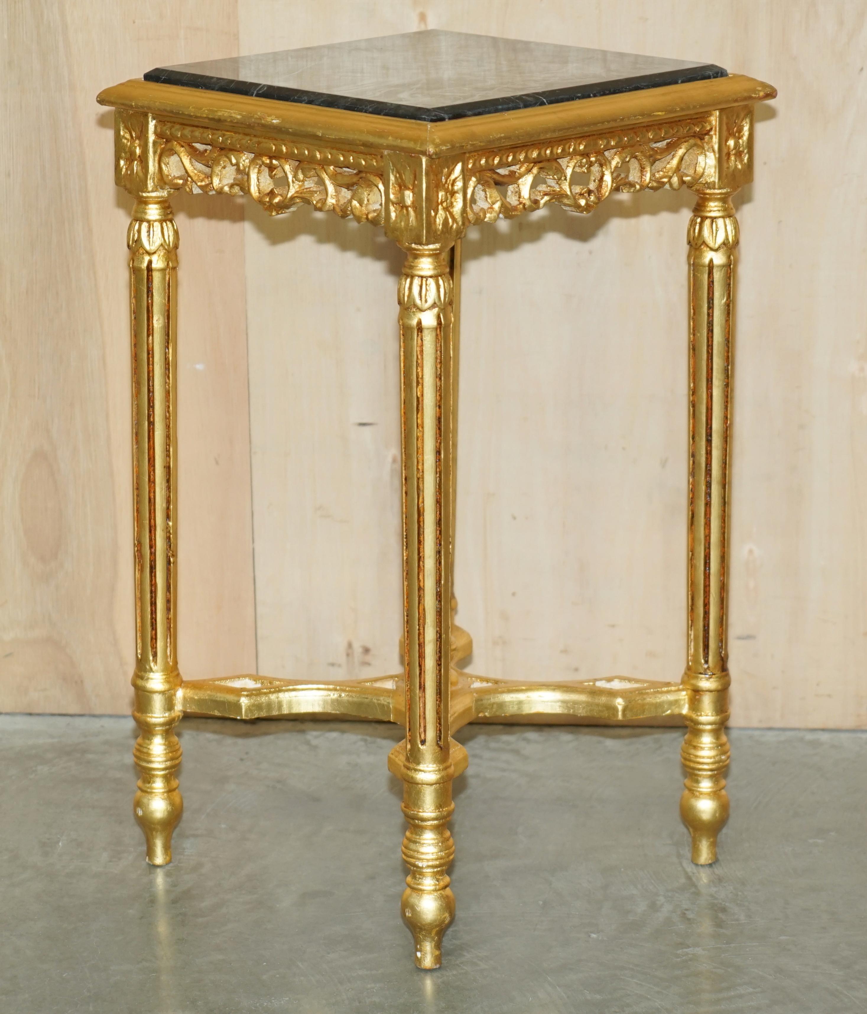 High Victorian Pair of Italian circa 1880 Gold Giltwood Marble Topped Side End Lamp Wine Tables For Sale