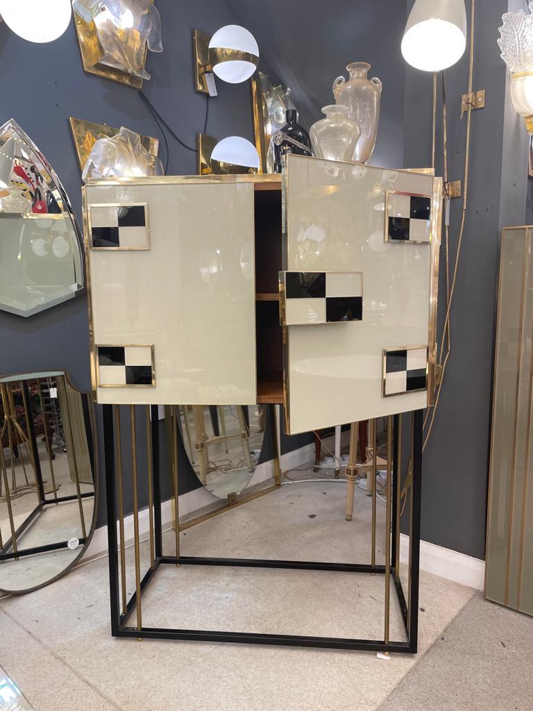 Contemporary Pair of Italian Cocktail Cabinets For Sale