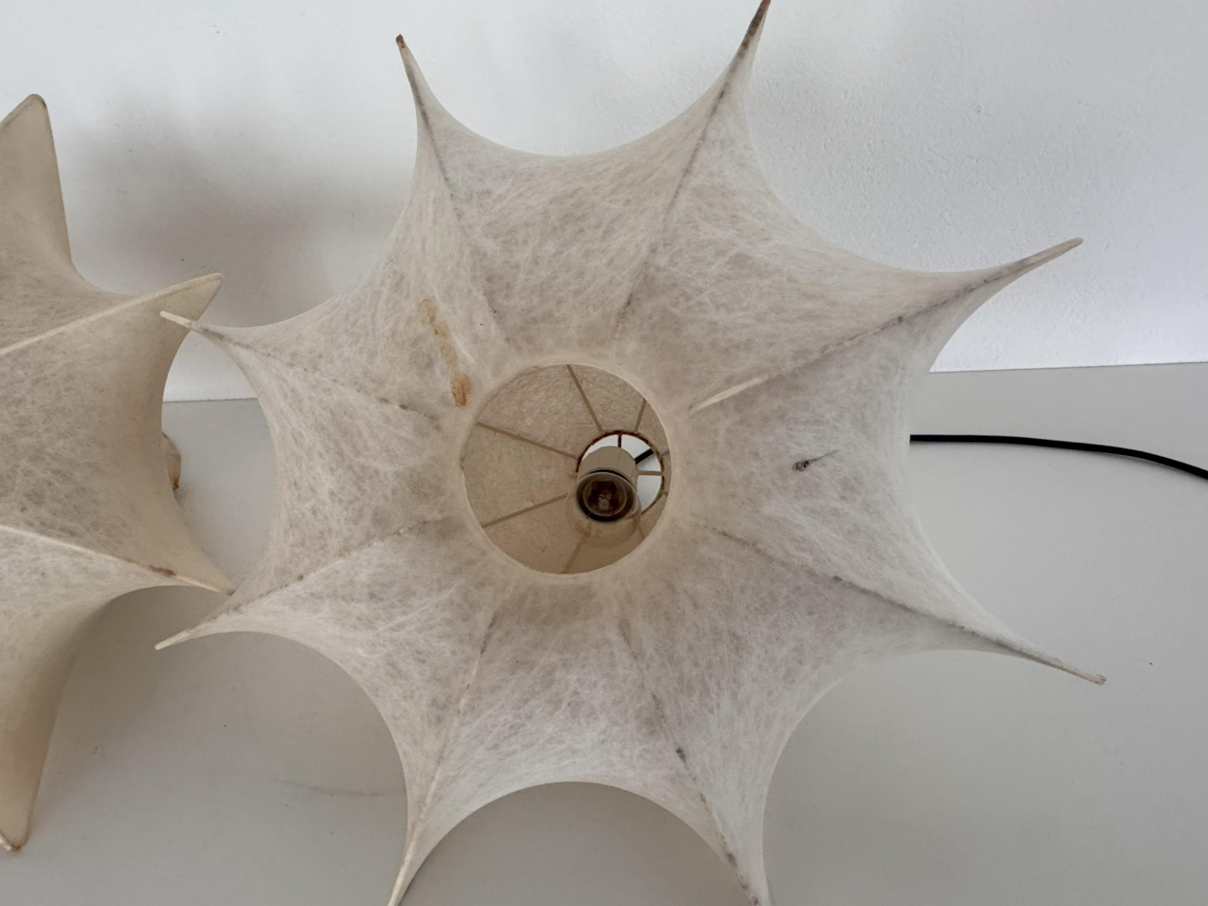 Coppia di lampade a sospensione Cocoon Lights italiane originali degli anni '60 in vendita 9