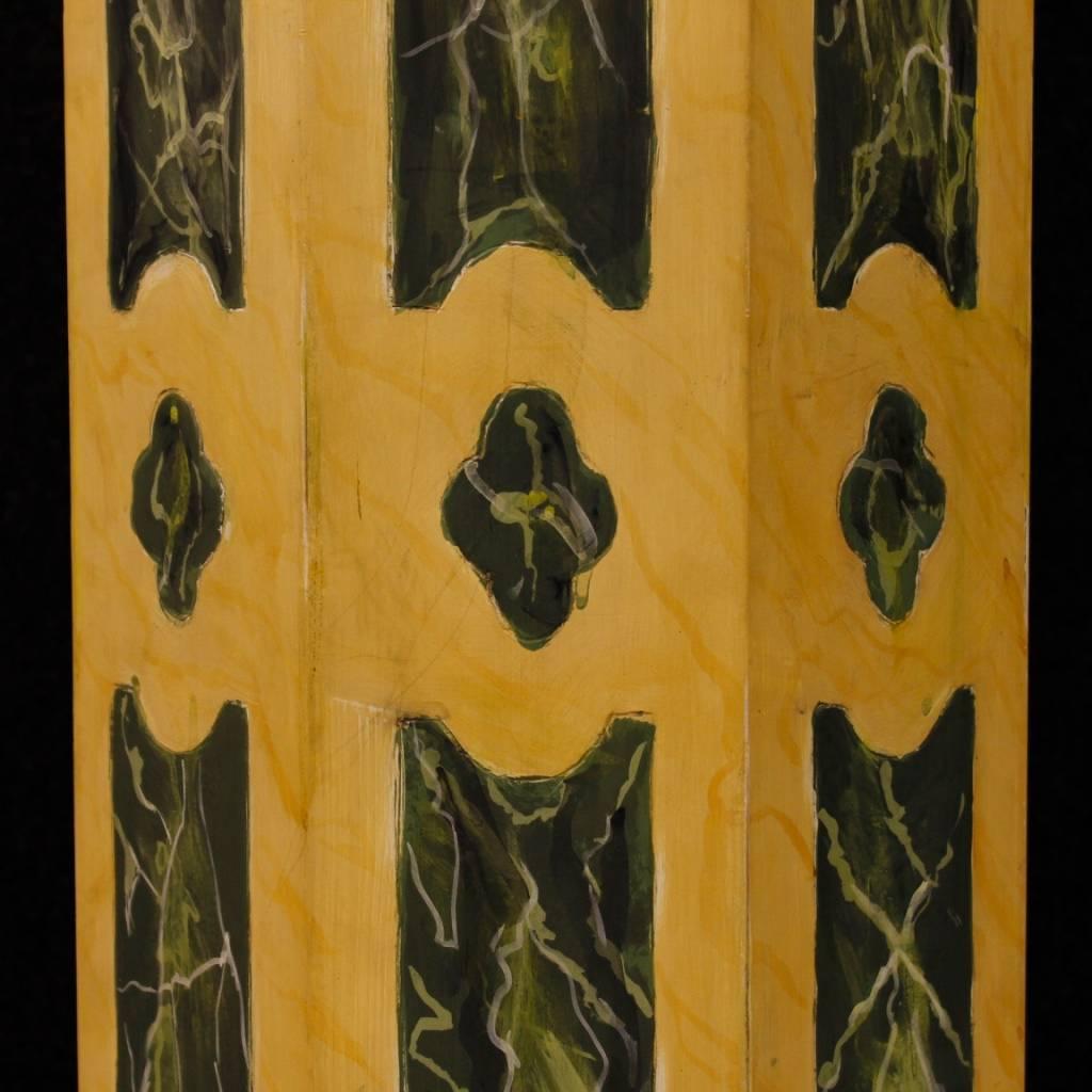 Mid-20th Century Pair of Italian Columns in Carved and Lacquered Wood from 20th Century