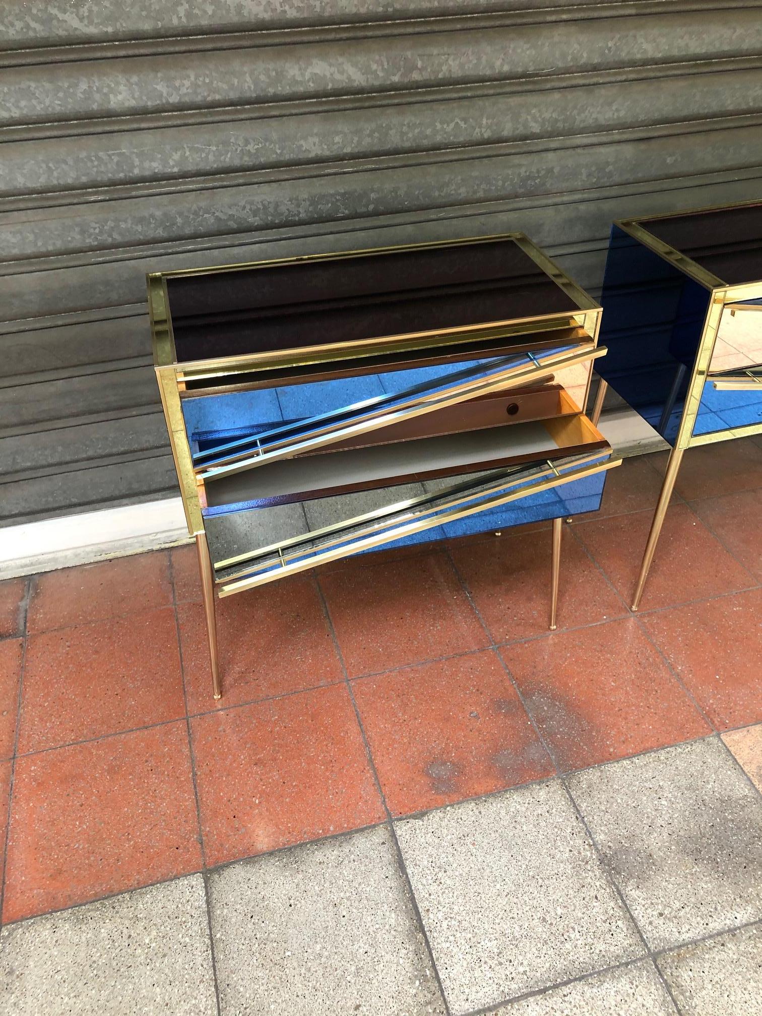 Pair of Italian Commodes in Brass in Tinted Glass and Brass with Two Drawers In Good Condition In Saint ouen, FR