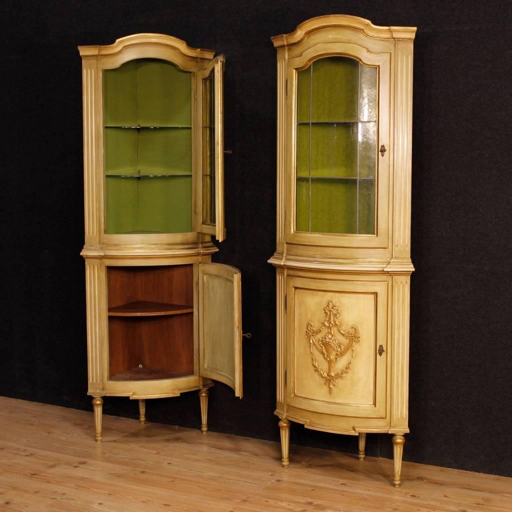 Pair of Italian Corner Cupboards in Lacquered and Gilt Wood in Louis XVI Style  4