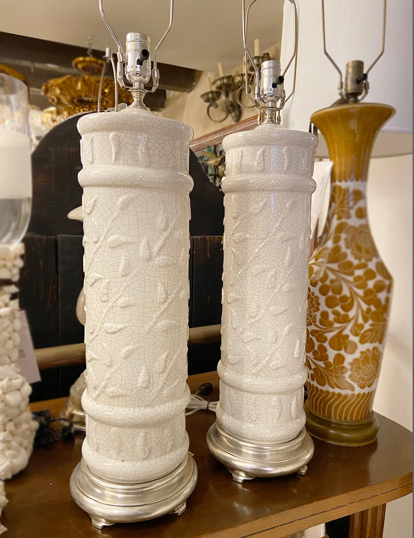 Pair of Italian Crackled White Porcelain Lamps For Sale 2