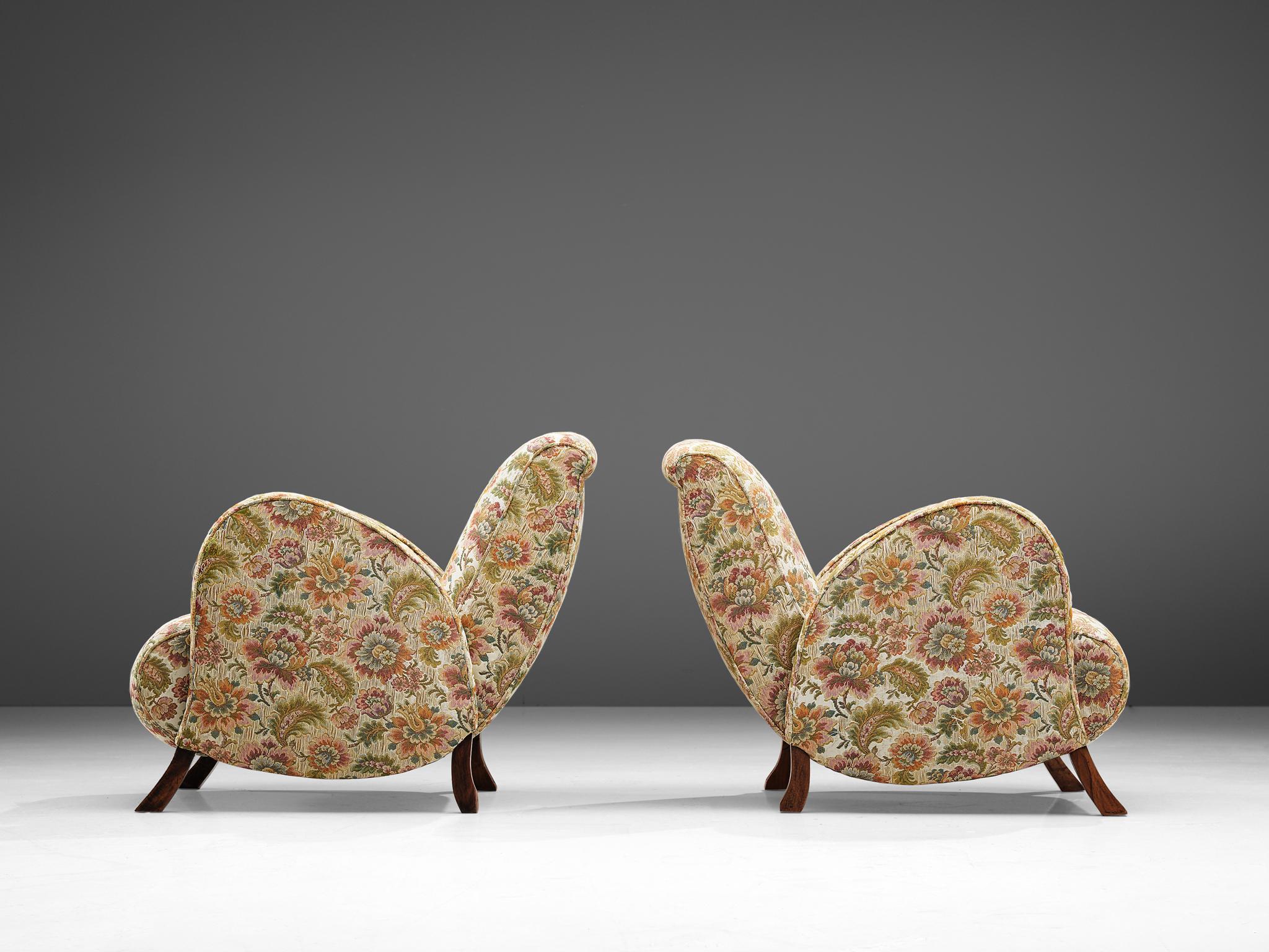 Pair of Italian Curved Armchairs in Floral Upholstery, 1950s In Good Condition In Waalwijk, NL