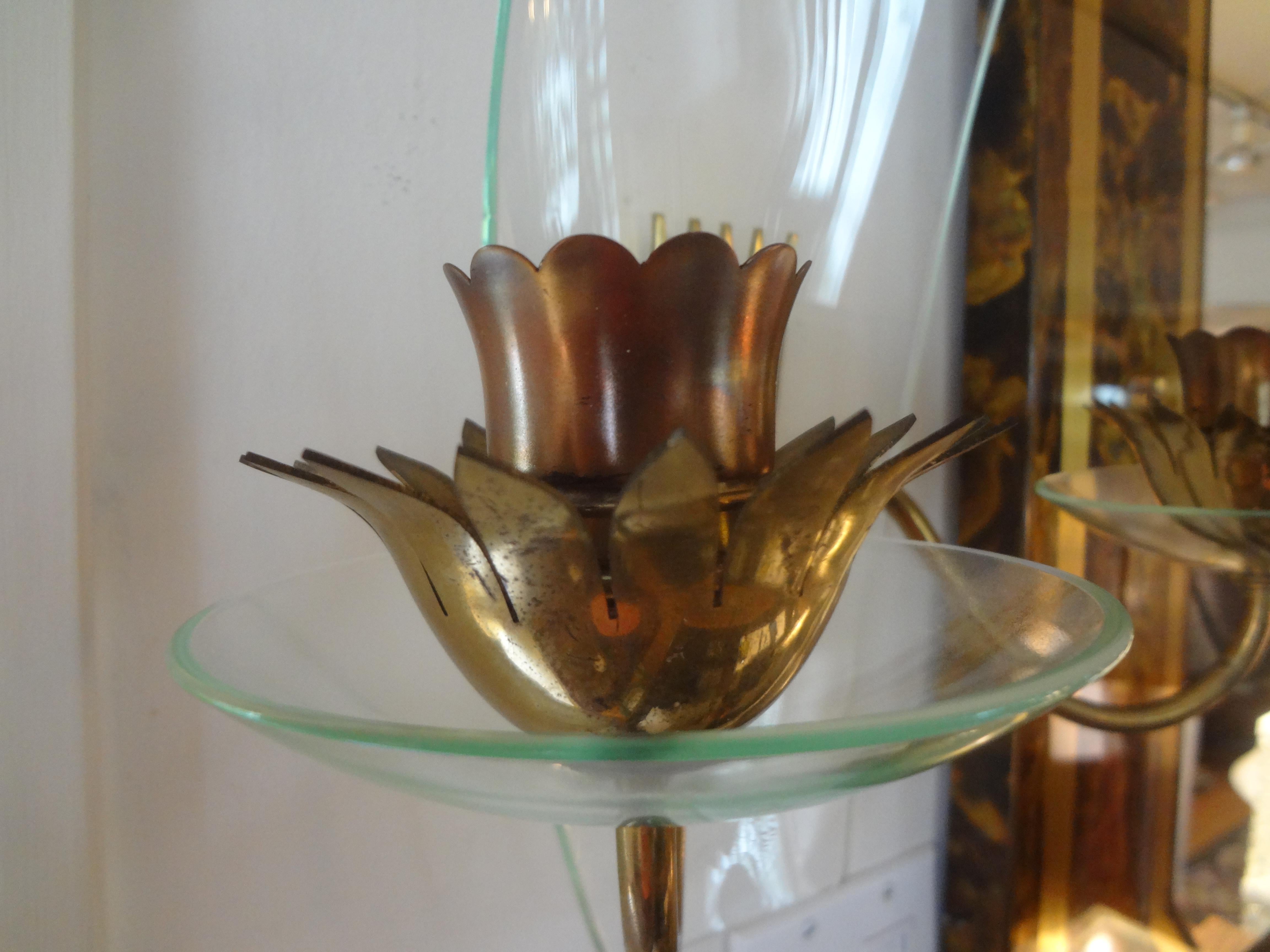 Mid-20th Century Pair of Italian Curved Glass and Bronze Sconces Attributed to Fontana Arte