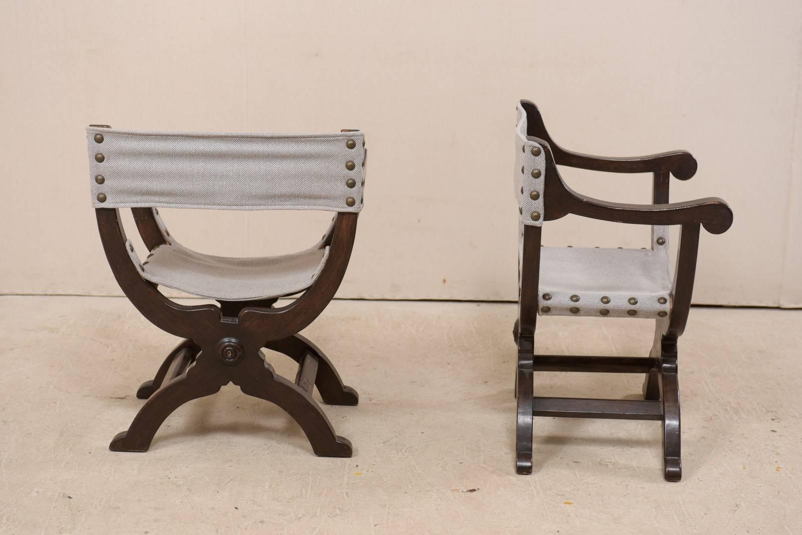 Carved Pair of Italian Dark Wood Dante Style Chairs with Rounded X-Frames