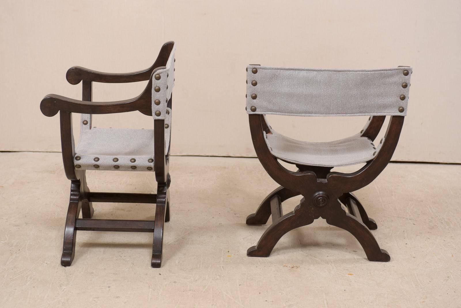 20th Century Pair of Italian Dark Wood Dante Style Chairs with Rounded X-Frames