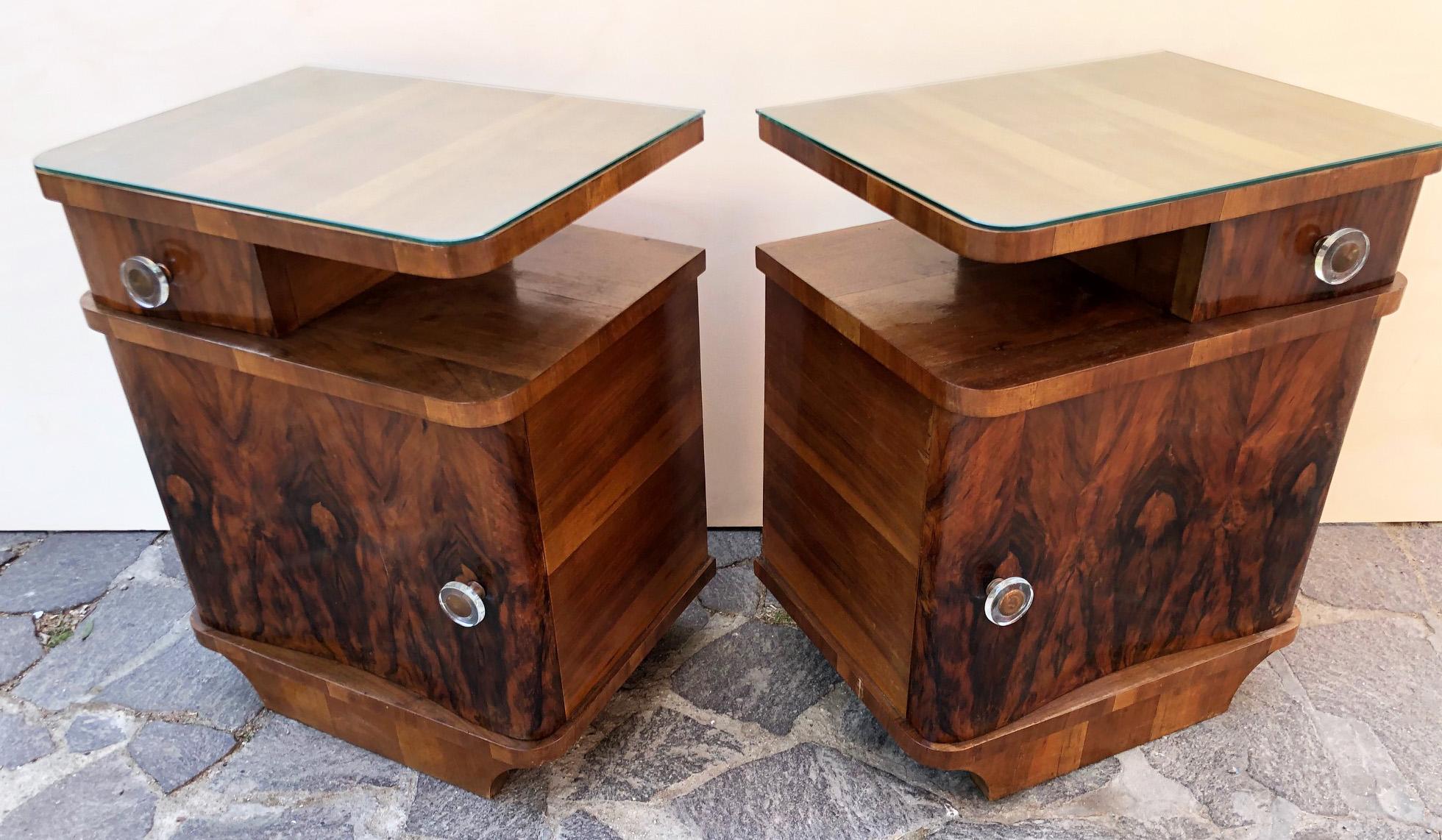 Early 20th Century Pair of Italian Decò Nightstands Walnut 1960 with Glass, Right and Left, Design