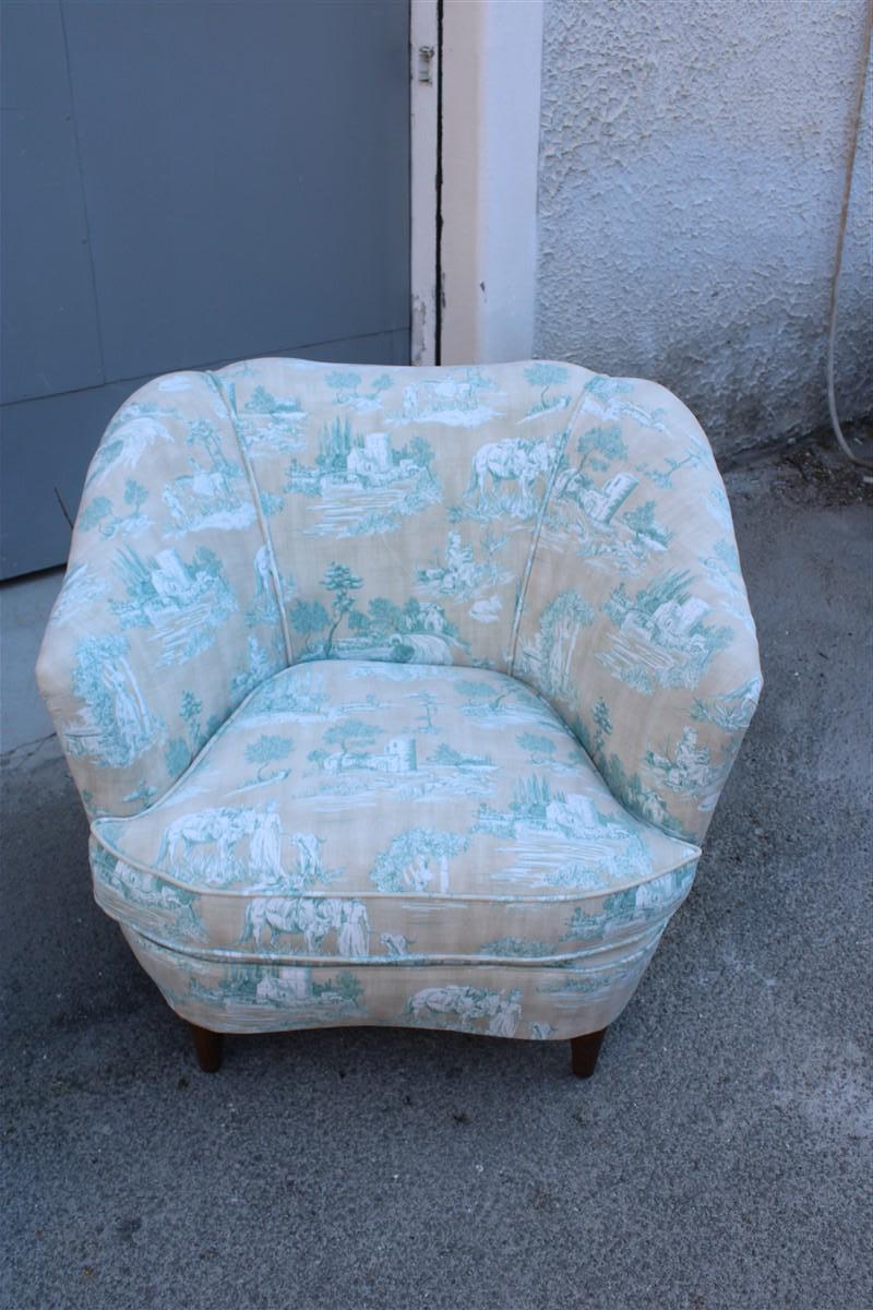 Pair of Italian Decorative armchairs from the 1950s in the style of Gio Ponti In Good Condition For Sale In Palermo, Sicily
