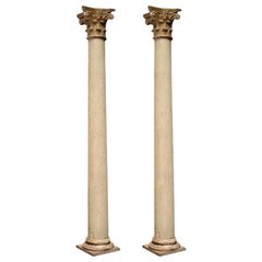 Paar italienische dekorative korinthische Säulen aus Holz und Blattgold
